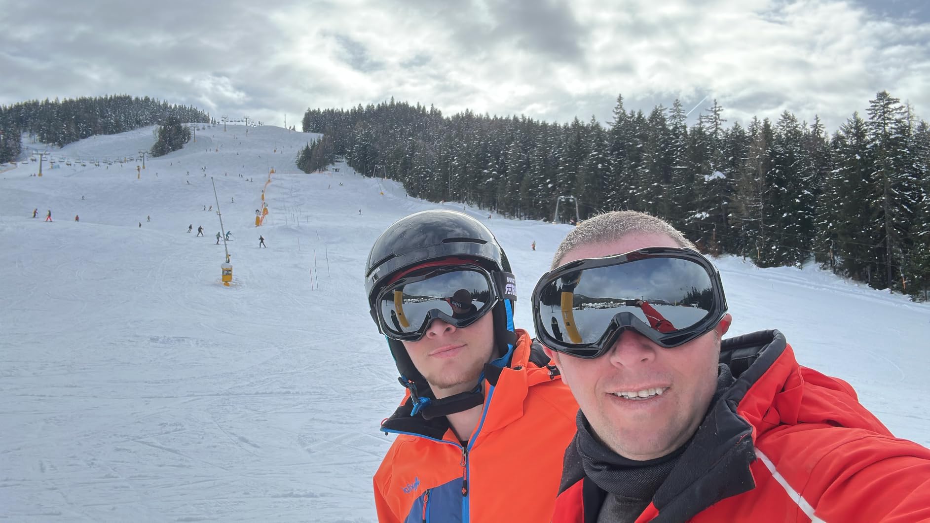 OutdoorMaster OTG Ski Goggles, Snowboard Goggles for Men, Women & Youth | Over Glasses Ski Goggles with Anti-fog UV400 Protection, Helmet Compatibility, and a Soft TPU Frame for Snow Sports. customer photo 2