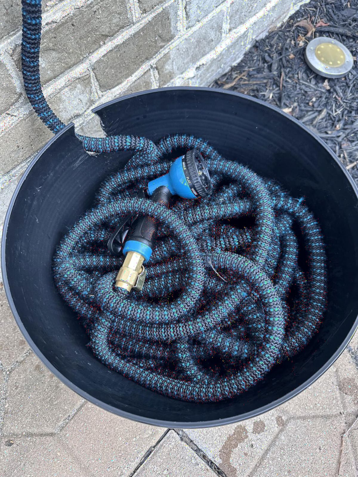 J&B XpandaHose 75ft Expandable Garden Hose, Lightweight, Brass Connectors | Ultra Strong 3750D fabric, 4-layer latex core, expands 3X, kink & leak-resistant, 10-pattern nozzle, storage bag customer photo 1