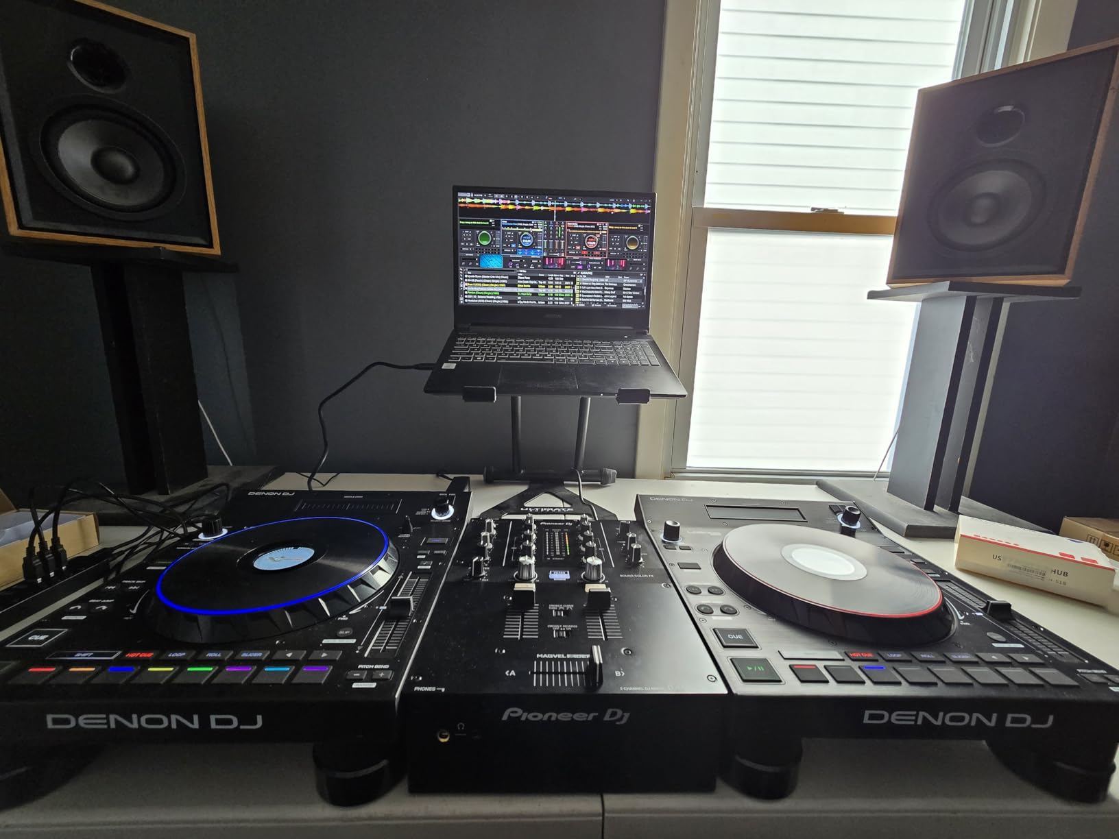 Pioneer DJ DJM-250MK2 2-Channel DJ Mixer, Black customer photo 1