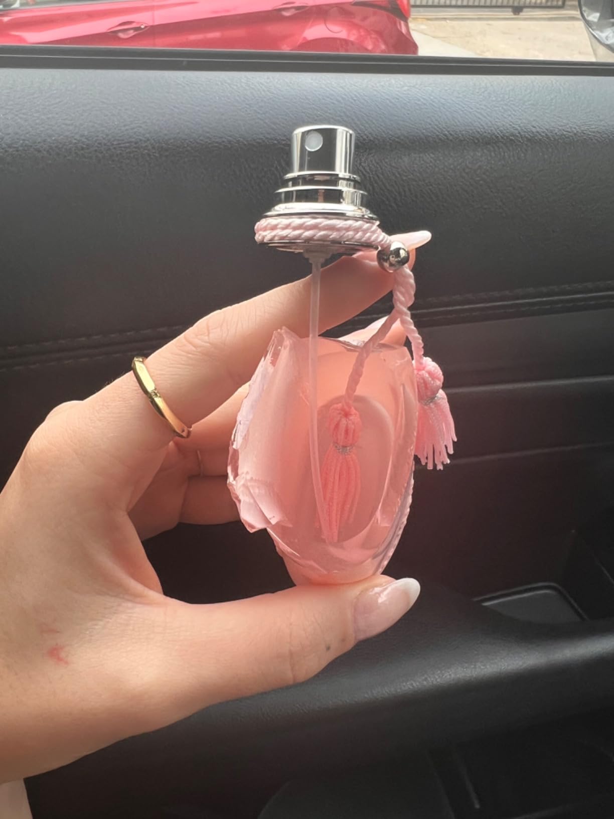 Parfums de Marly Delina Eau de Parfum - Parfum for Women customer photo 1