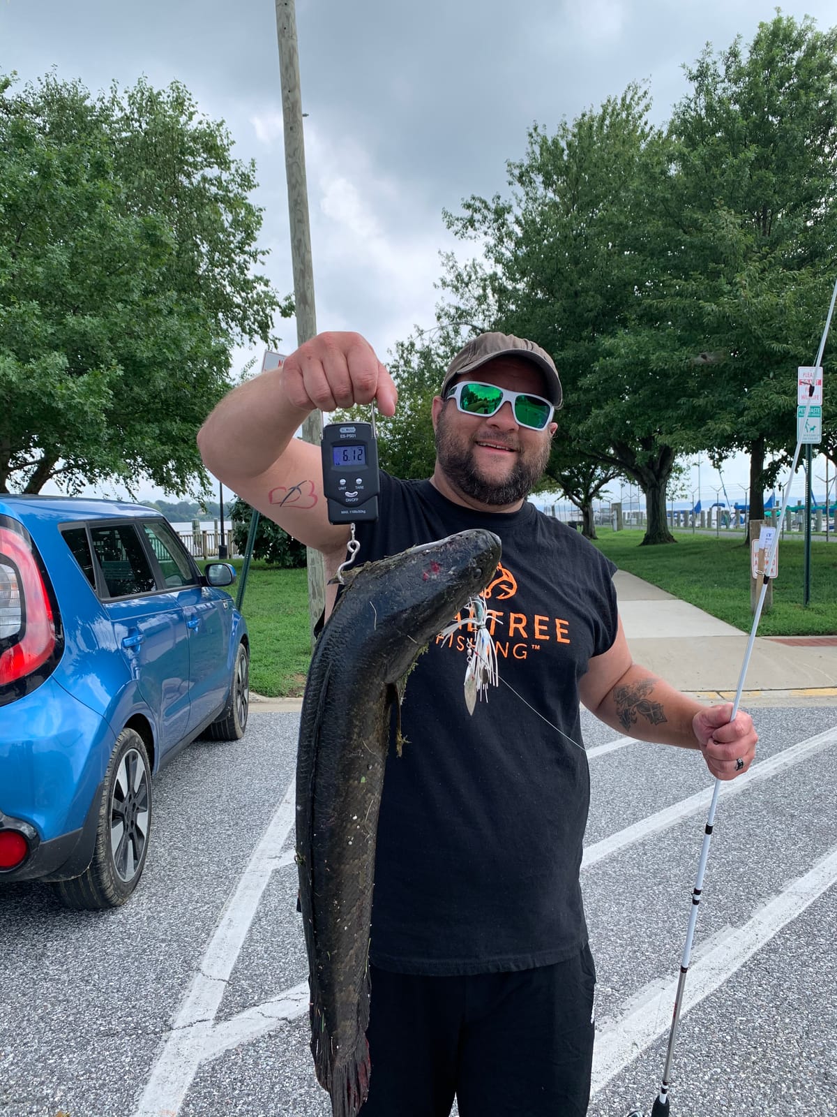 Shakespeare Alpha Medium 6' Low Profile Fishing Rod and Bait Cast Reel Combo (2 Piece) customer photo 1