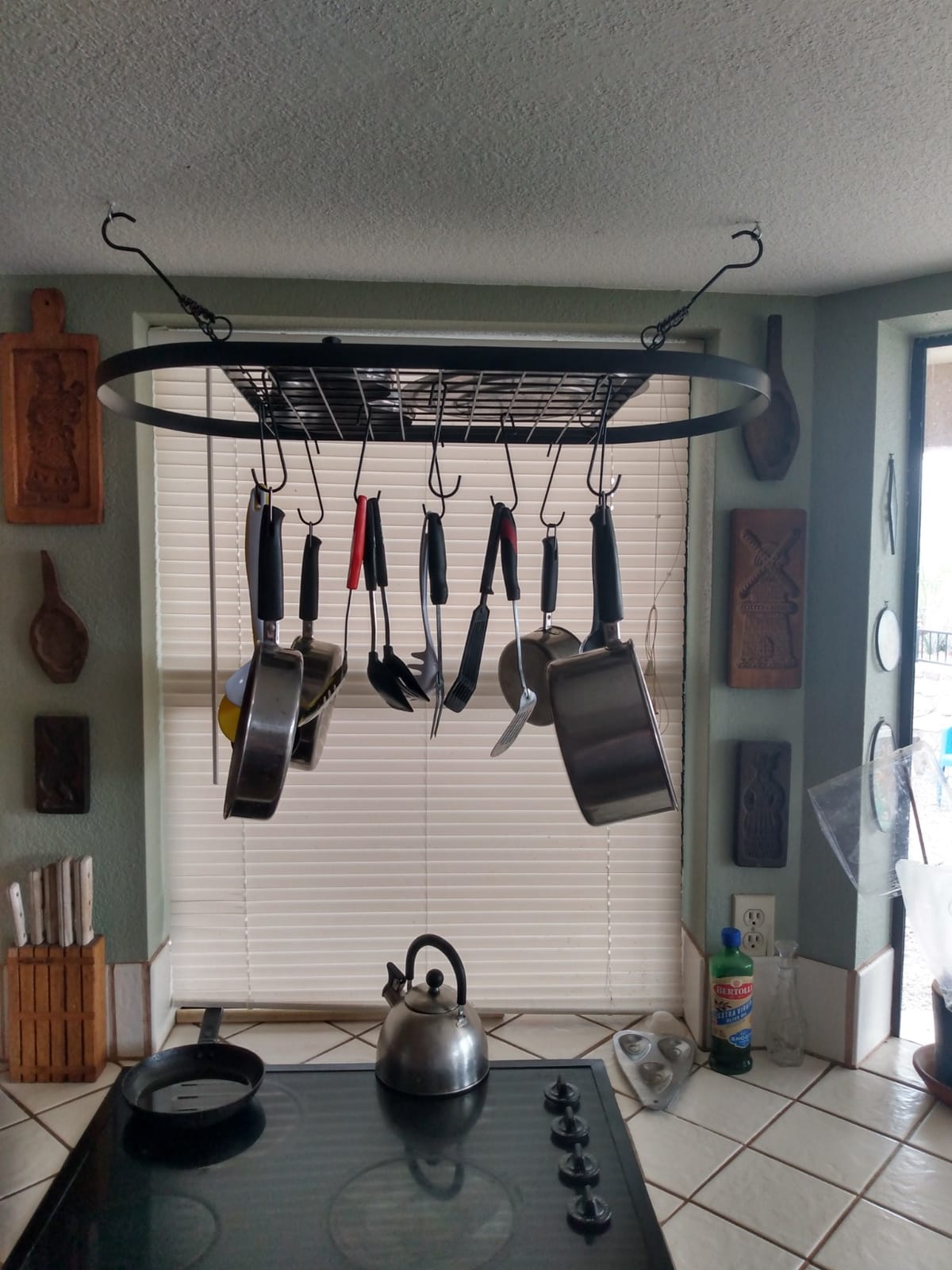 Sorbus Pot and Pan Rack for Ceiling with Hooks - Decorative Oval Mounted Storage Rack, Hanging Black customer photo 1