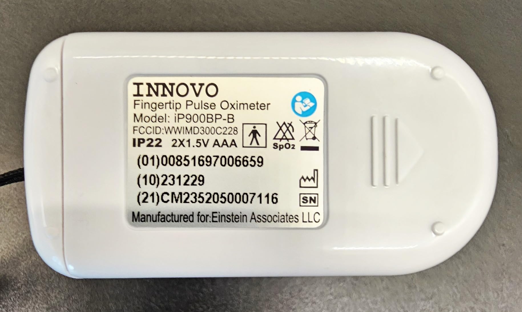 Innovo iP900BP-B Fingertip Pulse Oximeter, Blood Oxygen Monitor with Free App, Plethysmograph, and Perfusion Index (with Bluetooth) customer photo 2