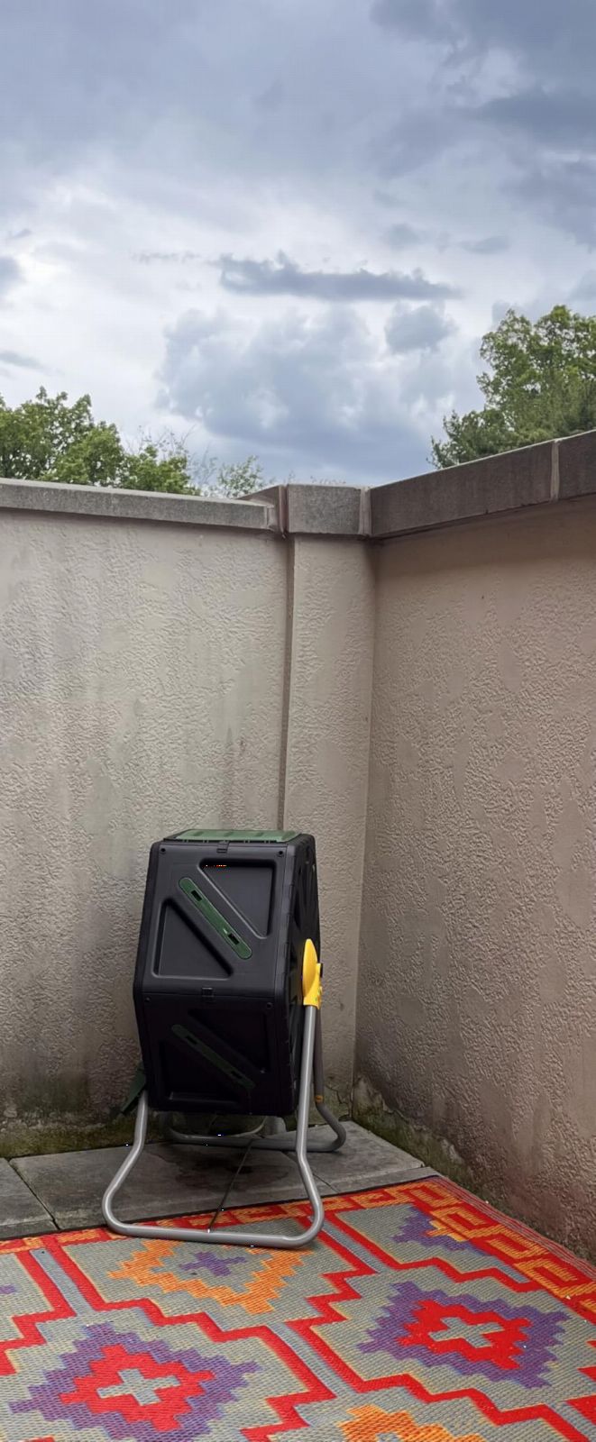 Miracle-Gro Dual Chamber Compost Tumbler - Easy-Turn, Heavy-Duty Outdoor Bin Composter with 2 Sliding Doors (2x18.5 Gal/70L) customer photo 2