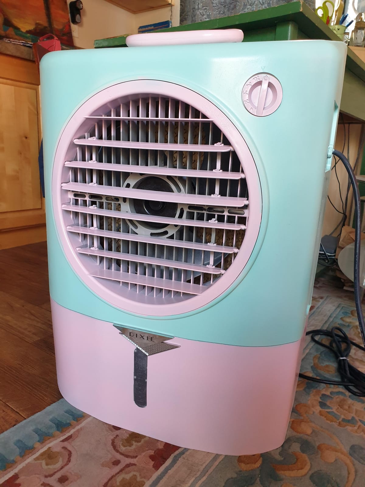 Hessaire MC18M Portable Evaporative Air Cooler - 1300 CFM, 500 sq ft, White customer photo 2