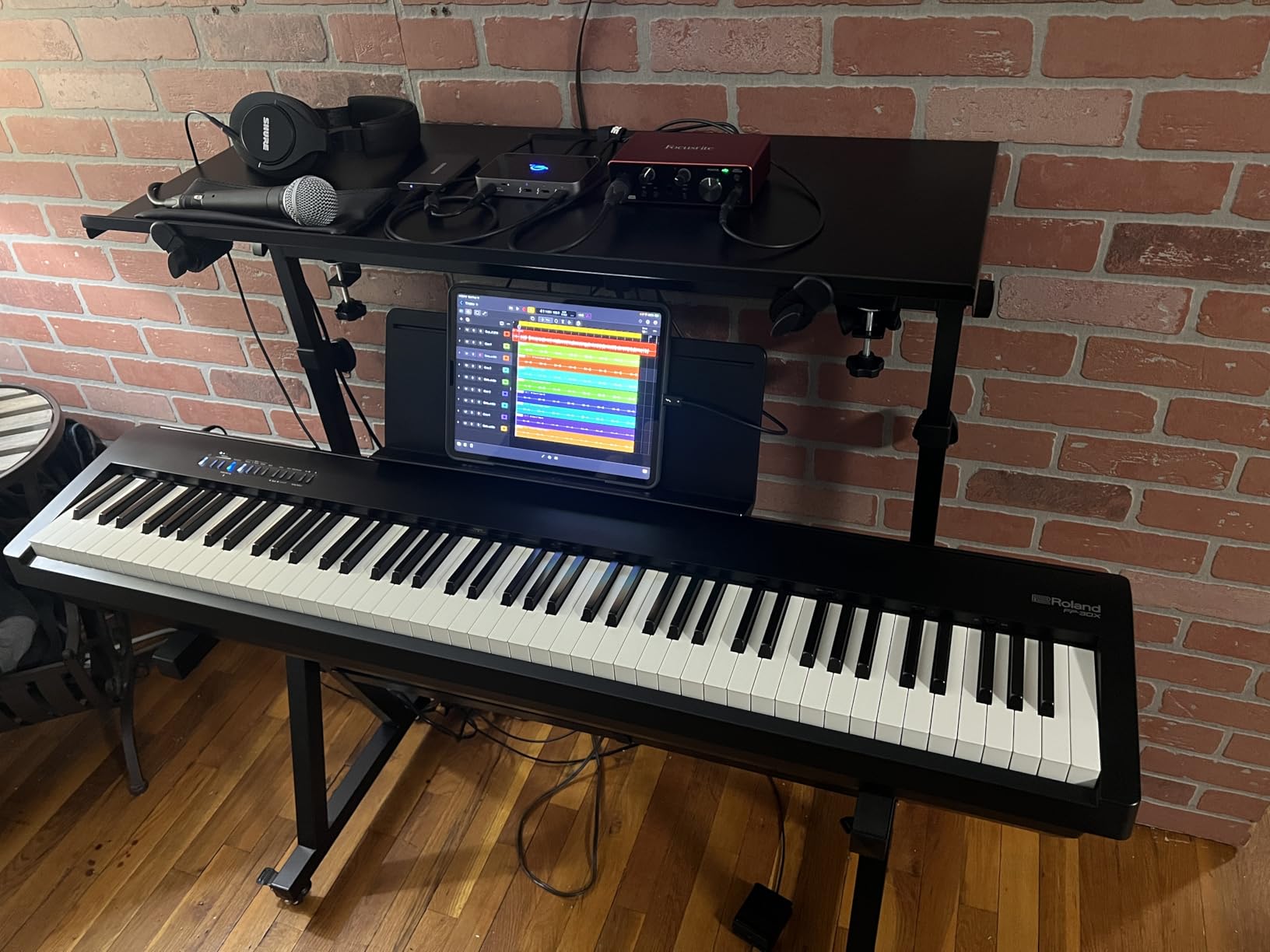 Liquid Stands Keyboard Stand w/ Wheels - Black Z Style Adjustable & Portable Professional Heavy Duty Digital Piano Stand - Fits 54-88 Key Electric Pianos - Sturdy Rolling Musical Keyboard Stand customer photo 1