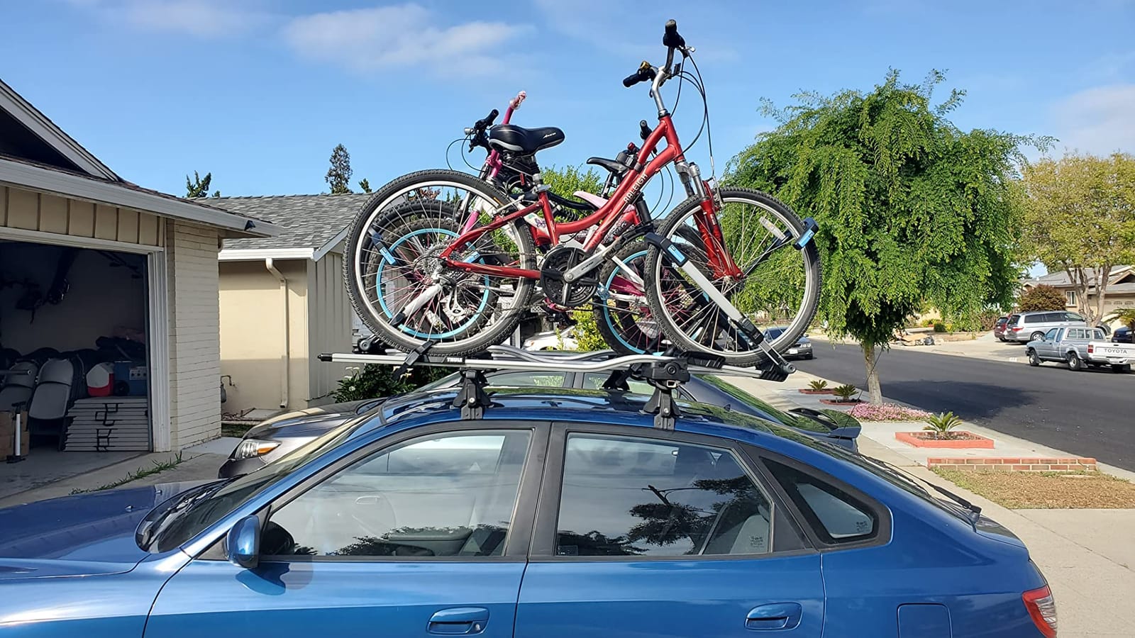 Thule UpRide Roof Bike Rack | automotive-bike-racks customer photo 2