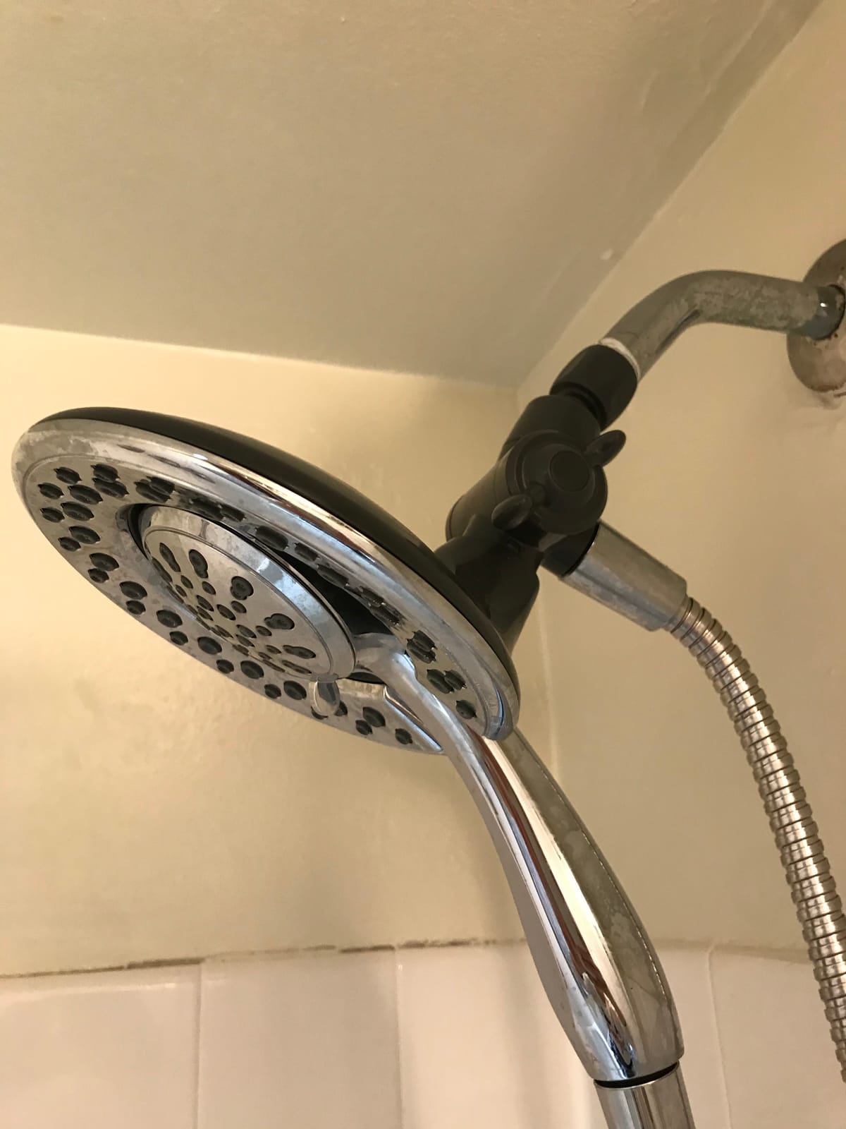 Delta 4-Setting In2ition 2-in-1 Dual Shower Head with HandHeld Spray, Chrome Detachable Shower Head with Hose, 1.75 GPM Flow Rate, Chrome 75486C customer photo 1