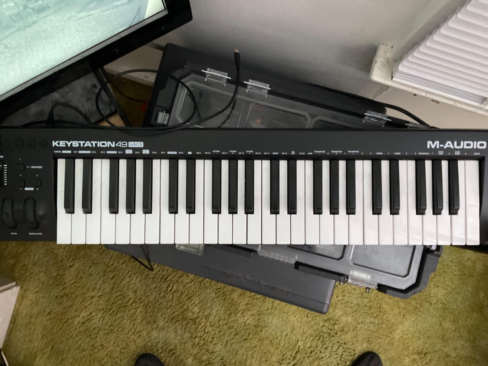 M-AUDIO Keystation 61 MK3 USB MIDI Controller | Synth-Action 61-Key Keyboard, Assignable Controls, Pitch/Mod Wheels, and Bundled DAW Recording Software customer photo 2