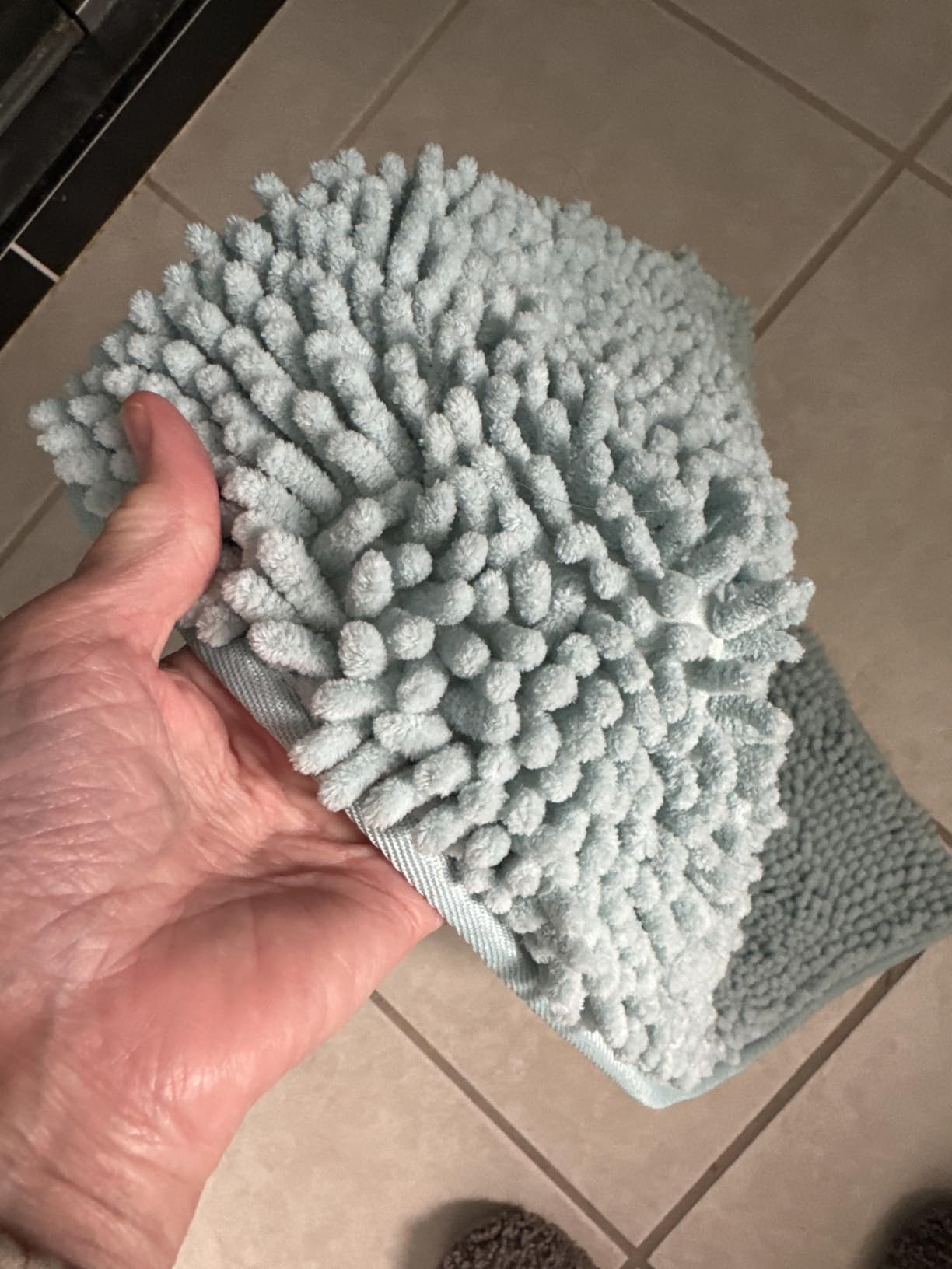GORILLA GRIP Bath Rug Mat for Bathroom, Absorbent Chenille, 24x17 Gray customer photo 2