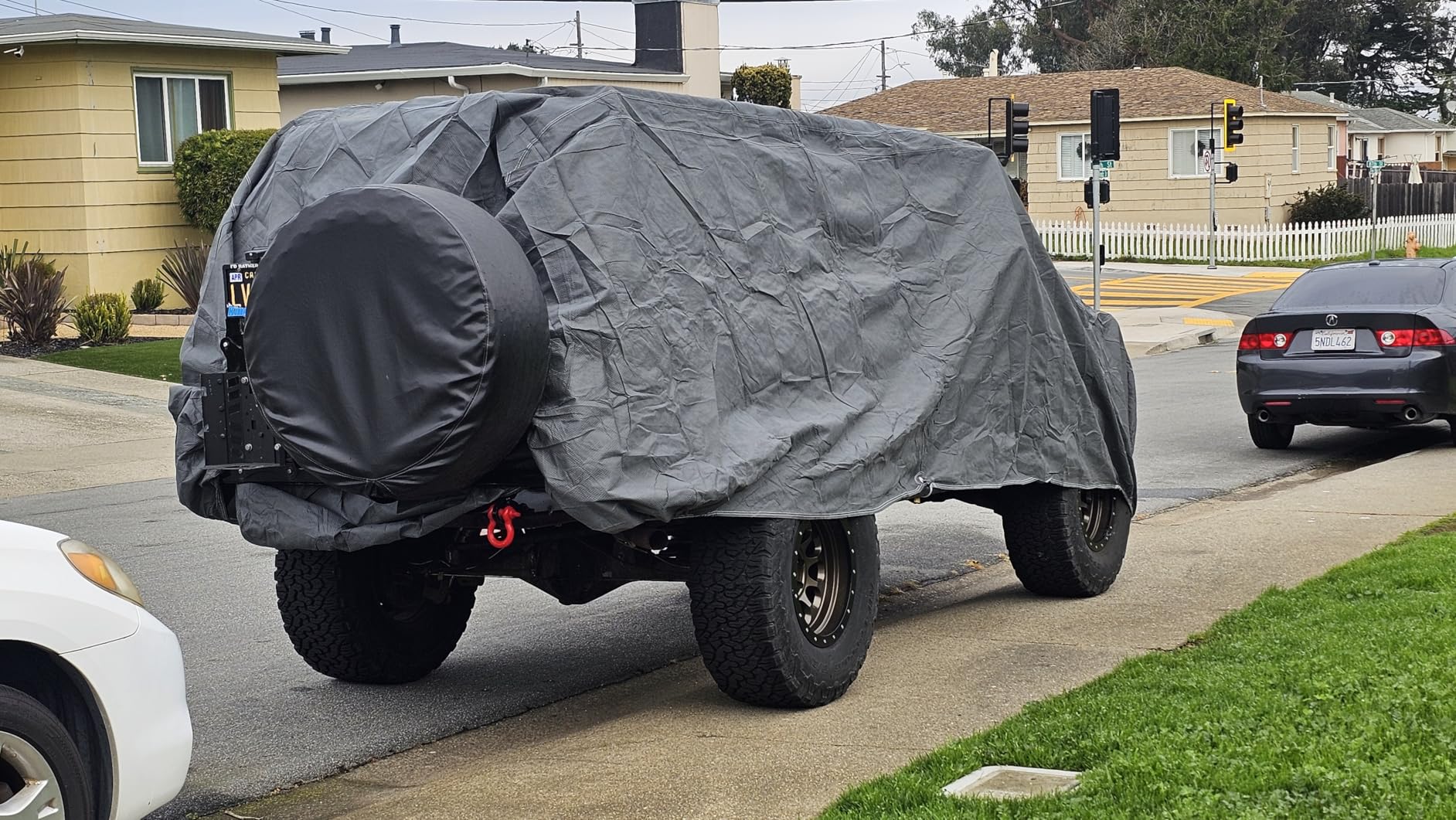 Motor Trend 4-Layer 4-Season Auto (Waterproof Outdoor UV Protection for Heavy Duty Use Full Car Cover for Vans, SUVs, Crossovers up to 210