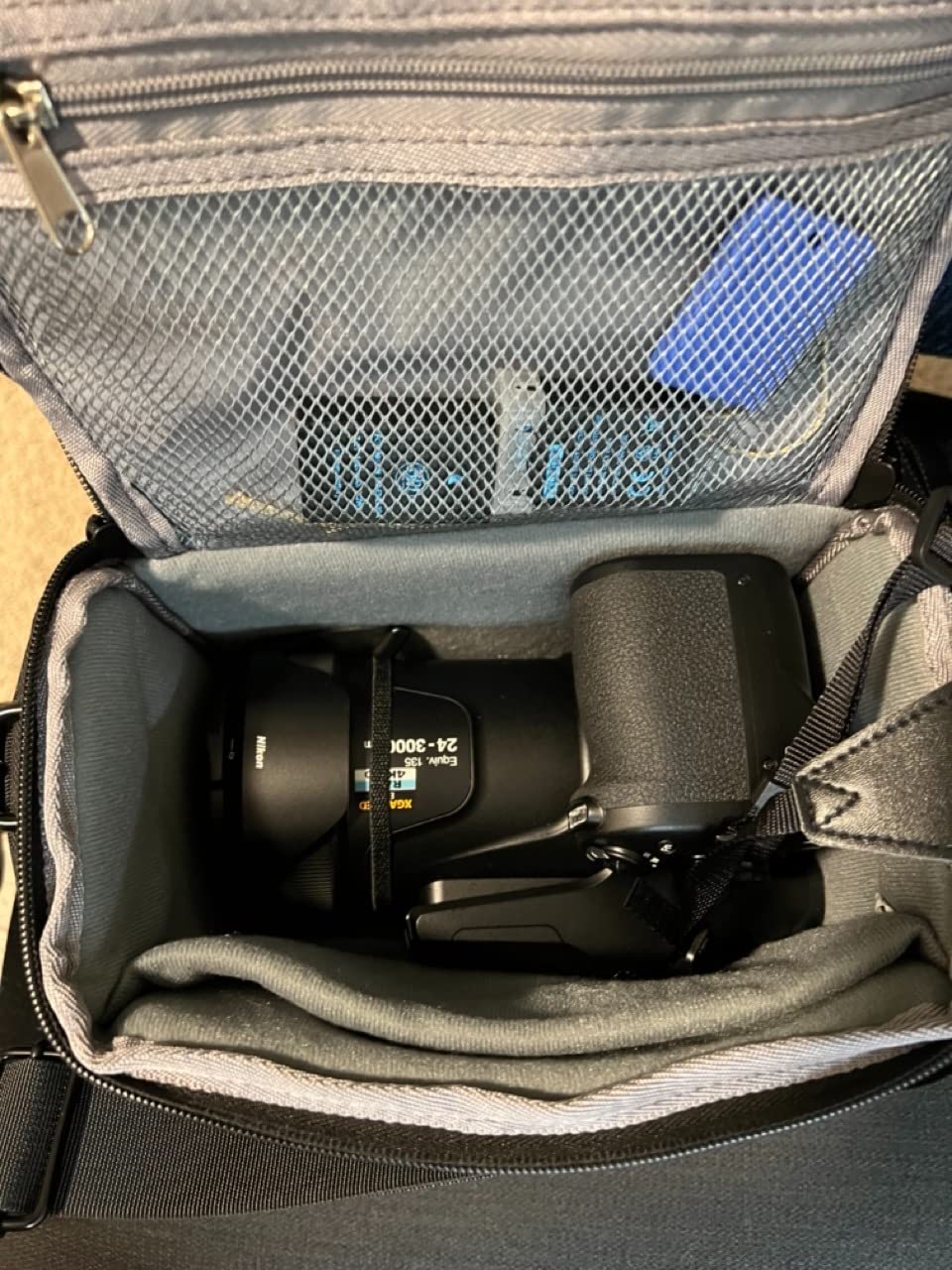 CADeN Compact Camera Shoulder Crossbody Bag Case Compatible for Nikon, Canon, Sony SLR/DSLR Mirrorless Cameras and Lenses Waterproof(1.0 S, Black) customer photo 2