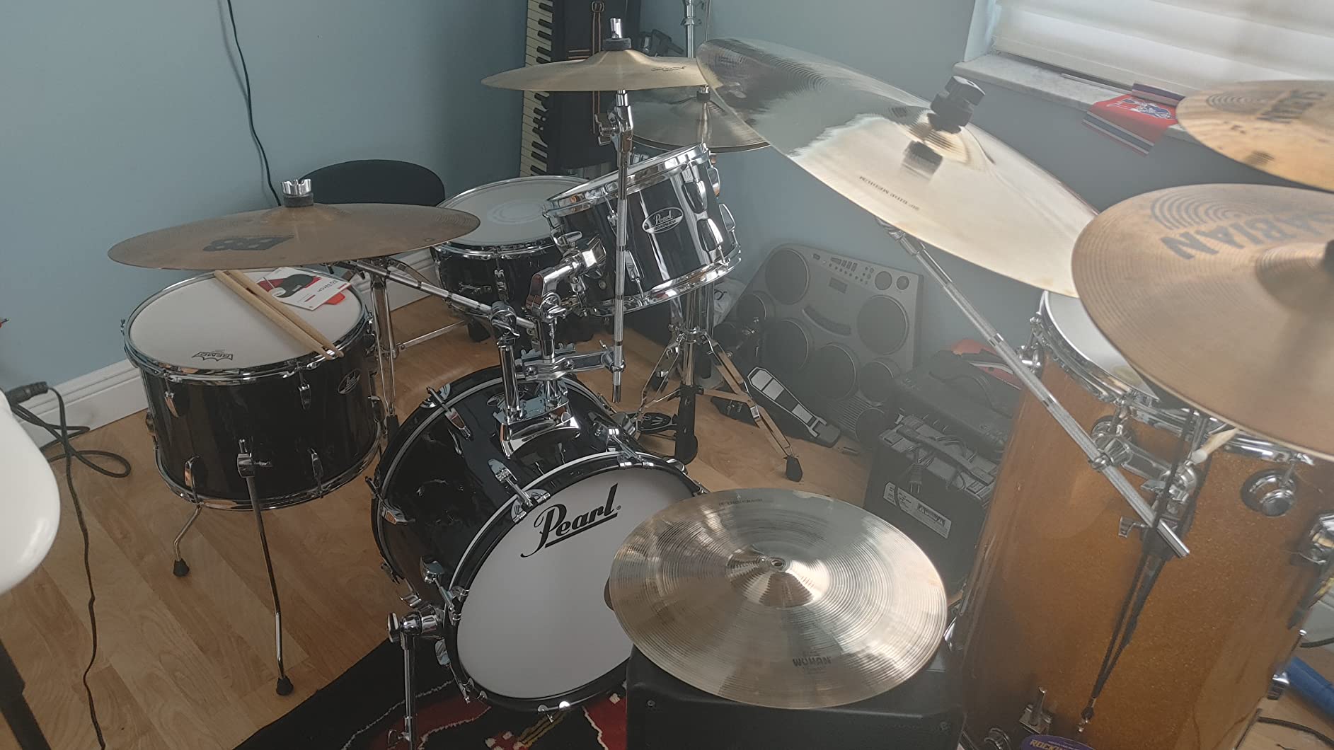 Pearl Roadshow Drum Set 4-Piece Complete Kit with Cymbals and Stands, Aqua Blue Glitter (RS584C/C703) customer photo 1
