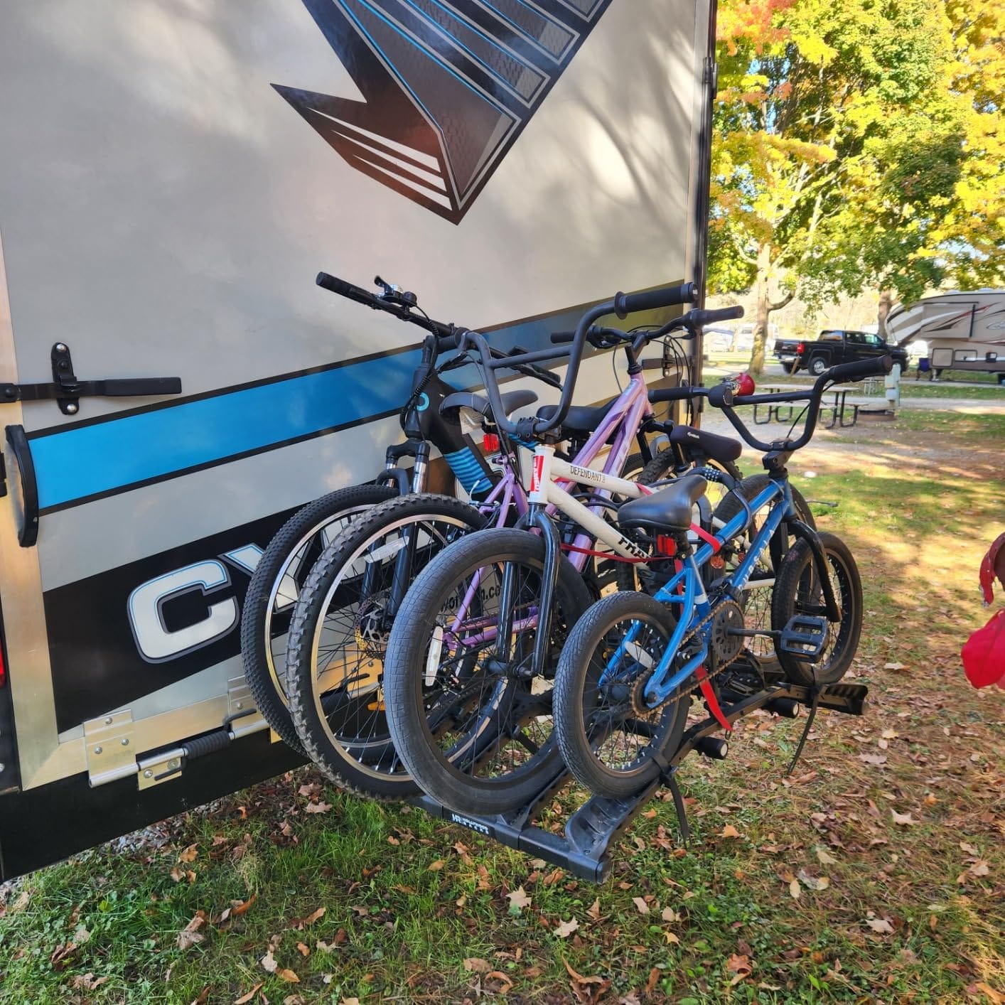 Hollywood Racks Destination 4 Hitch Bike Rack, Carries Up to 4 Bikes, Black customer photo 1