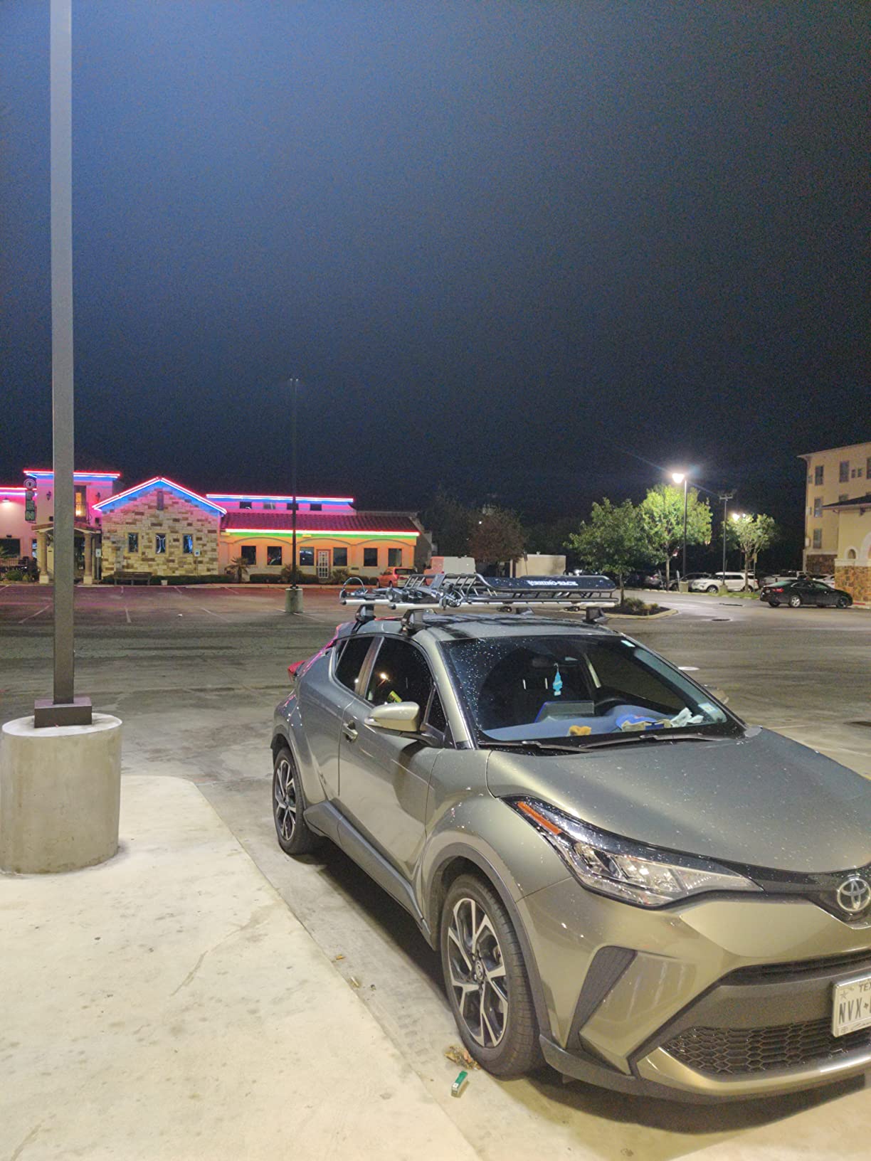 Thule ProRide XT Roof Bike Rack | automotive-bike-racks customer photo 2