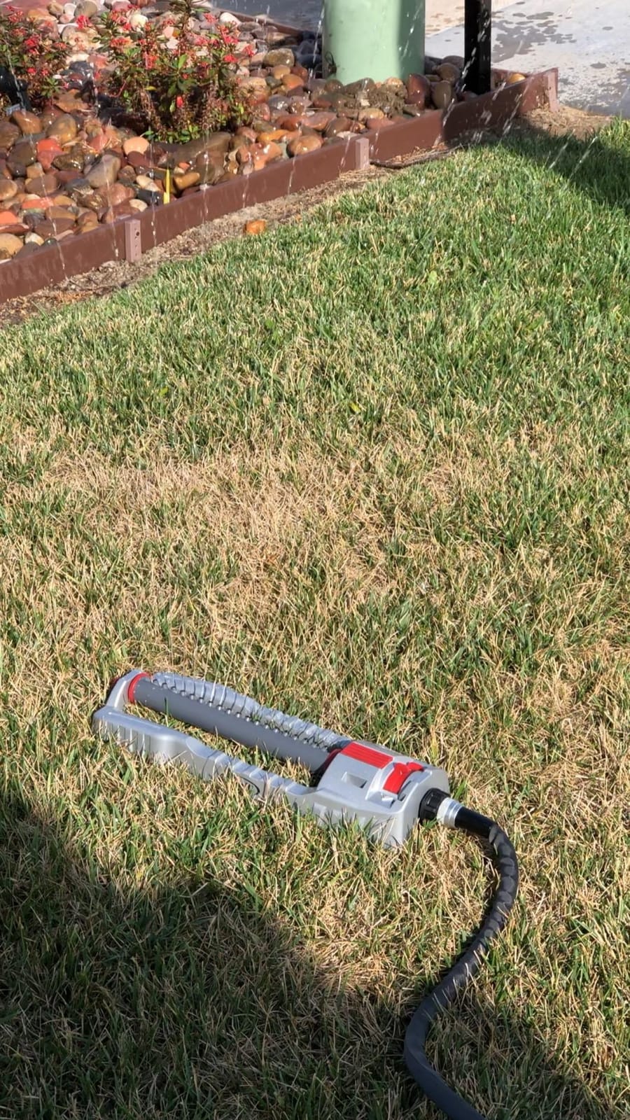 Orbit 56281 Oscillating Water Sprinkler for Lawn and Garden with Metal Base and Custom Pattern Dial (Waters up to 4,000 Square Feet) customer photo 1