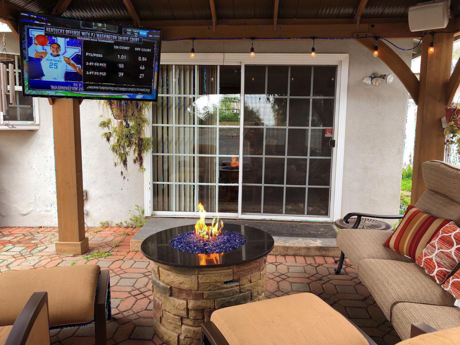SunBrite Veranda 2 Series 43-inch Full Shade Outdoor TV | 4K Ultra HD HDR LED Weatherproof Television - Direct Lit LED Screen with All-Weather Remote (SB-V-43-4KHDR-BL) customer photo 2