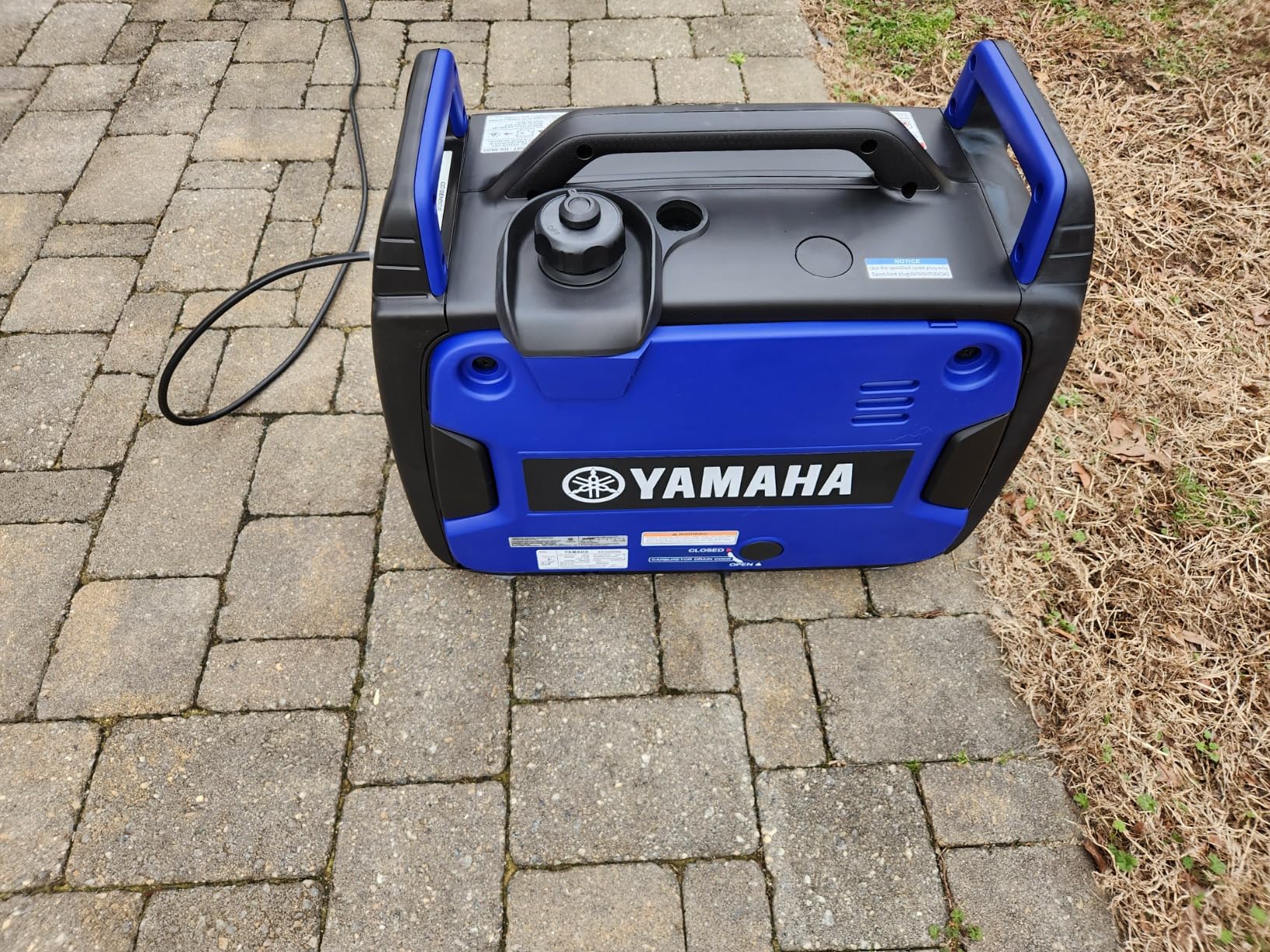 YAMAHA EF2200iS Inverter Generator, 2200 Watts, Blue customer photo 2