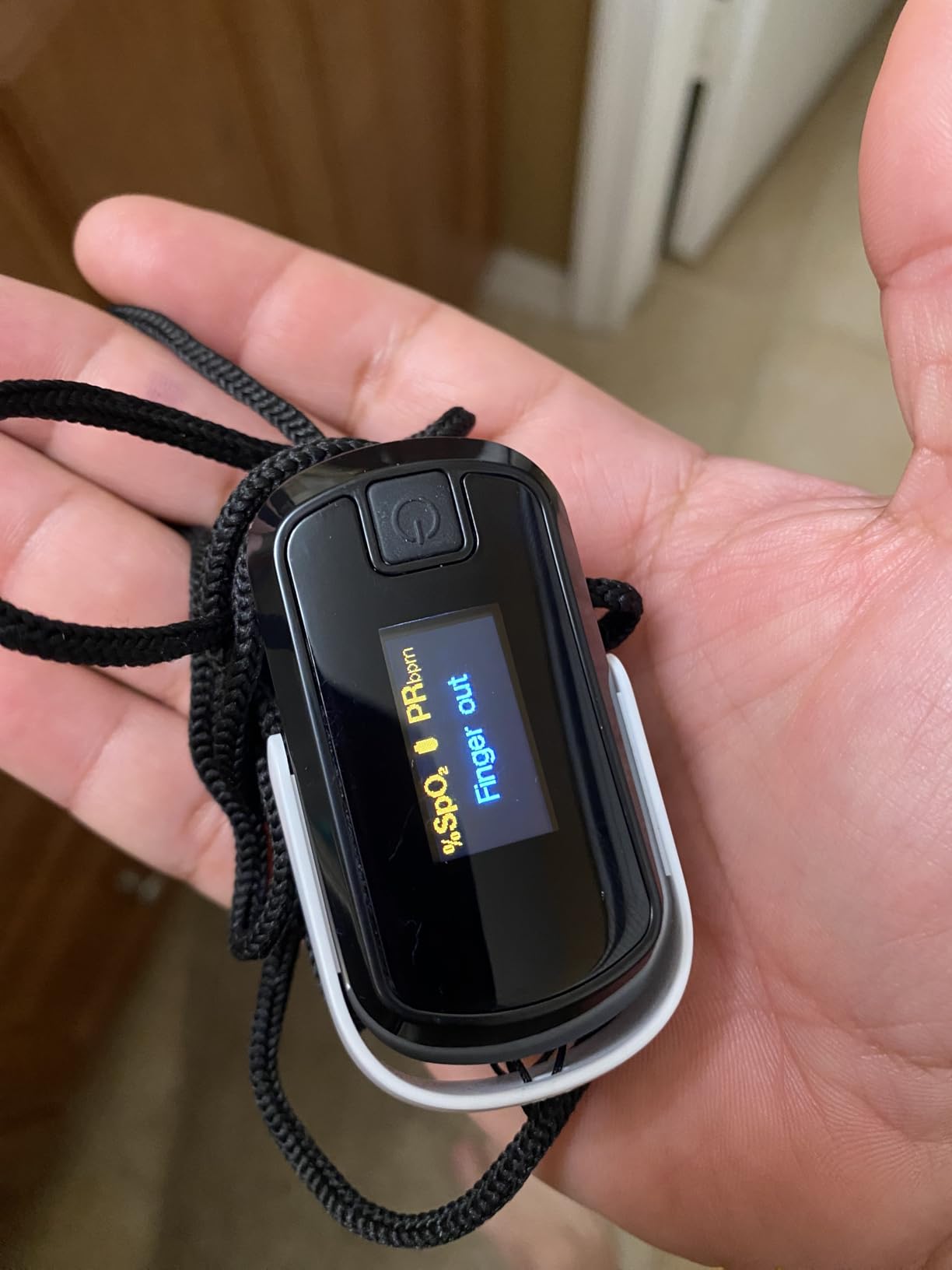 mibest OLED Finger Pulse Oximeter, O2 Meter, Dual Color White/Black customer photo 1