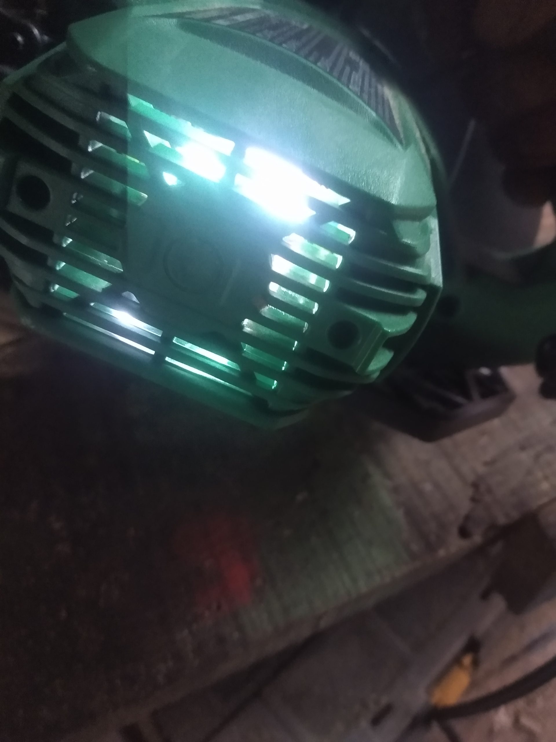 Metabo HPT 7-1/4-Inch Circular Saw Kit | 6,000 Rpm, 15-Amp Motor | Integrated Dust Blower | 24T Premium Framing/Ripping Blade | Single Handed Bevel Adjustment | C7SB3 customer photo 2
