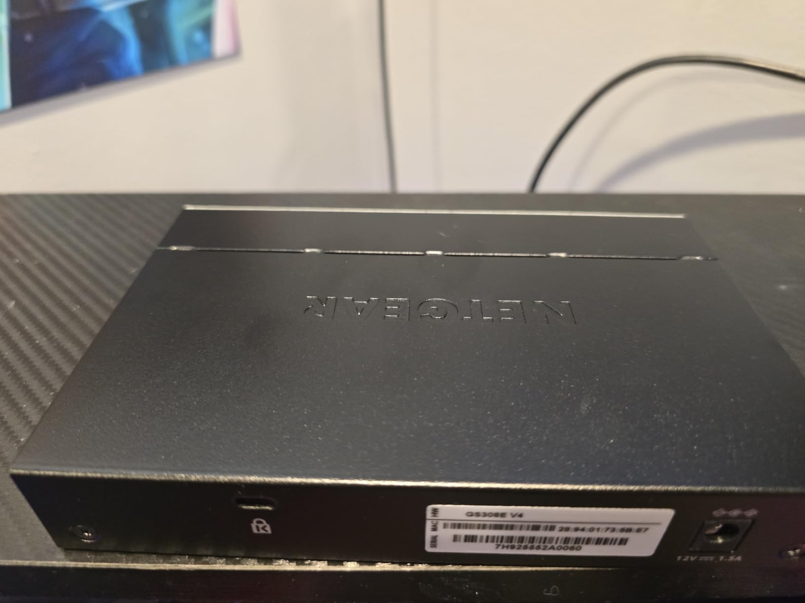 NETGEAR 5-Port Gigabit Ethernet Easy Smart Managed Essentials Switch GS305E - Desktop or Wall Mount, Home Network Hub, Office Ethernet Splitter customer photo 2