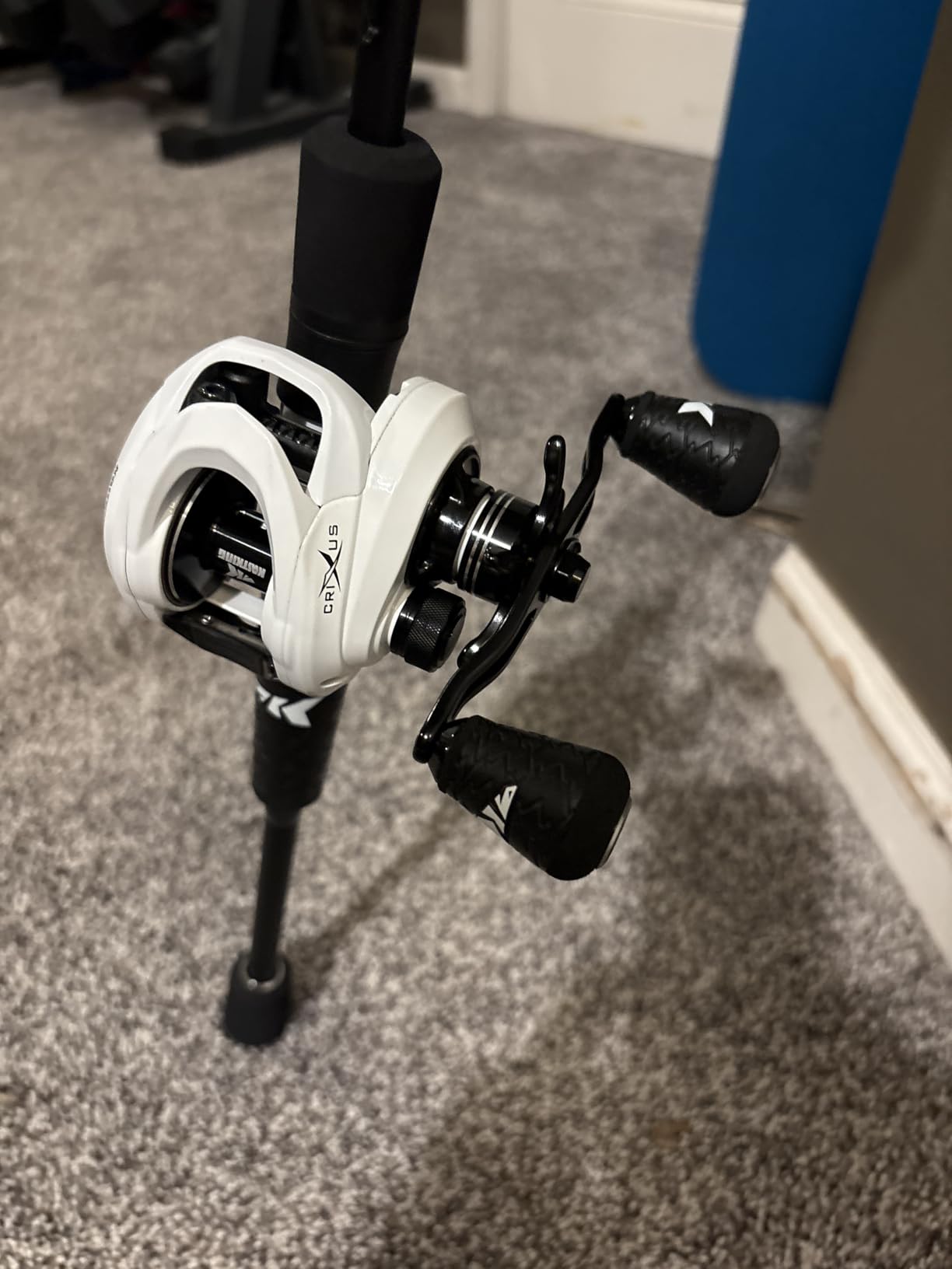 KastKing Crixus Fishing Rod and Reel Combo, High Performance Spinning & Baitcaster Combo, IM6 Graphite 2Pc Blanks, Zirconium Oxide Rings, SuperPolymer Handle, Lightweight Reel with Aluminum Spool customer photo 1