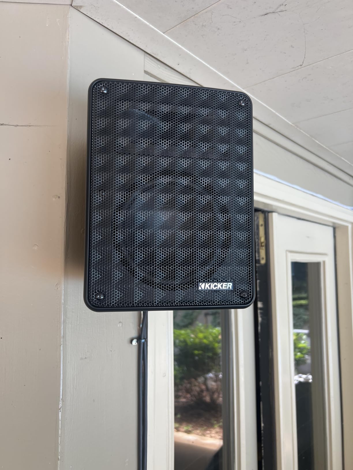 KICKER KB6B 2-Way Full Range Indoor Outdoor Speakers (Pair) Weatherproof Speakers for Patio Garage Poolside in-Home, 6.5 inch woofer, 2x5 inch Horn Tweeter Black customer photo 2