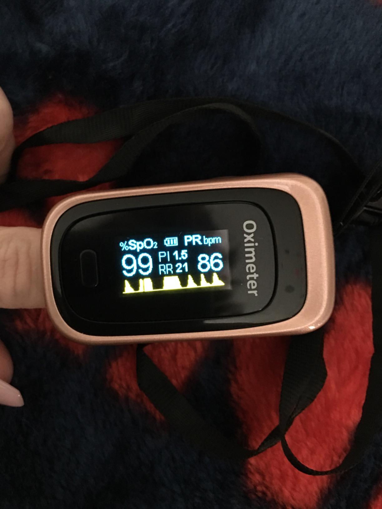 Oxygen Saturation Monitor, Wrinery Premium Pulse Oximeter Fingertip, Oxygen Monitor, O2 Saturation Monitor, OLED Portable Oximetry with Batteries, Lanyard (Rose gold-Royal black) customer photo 2