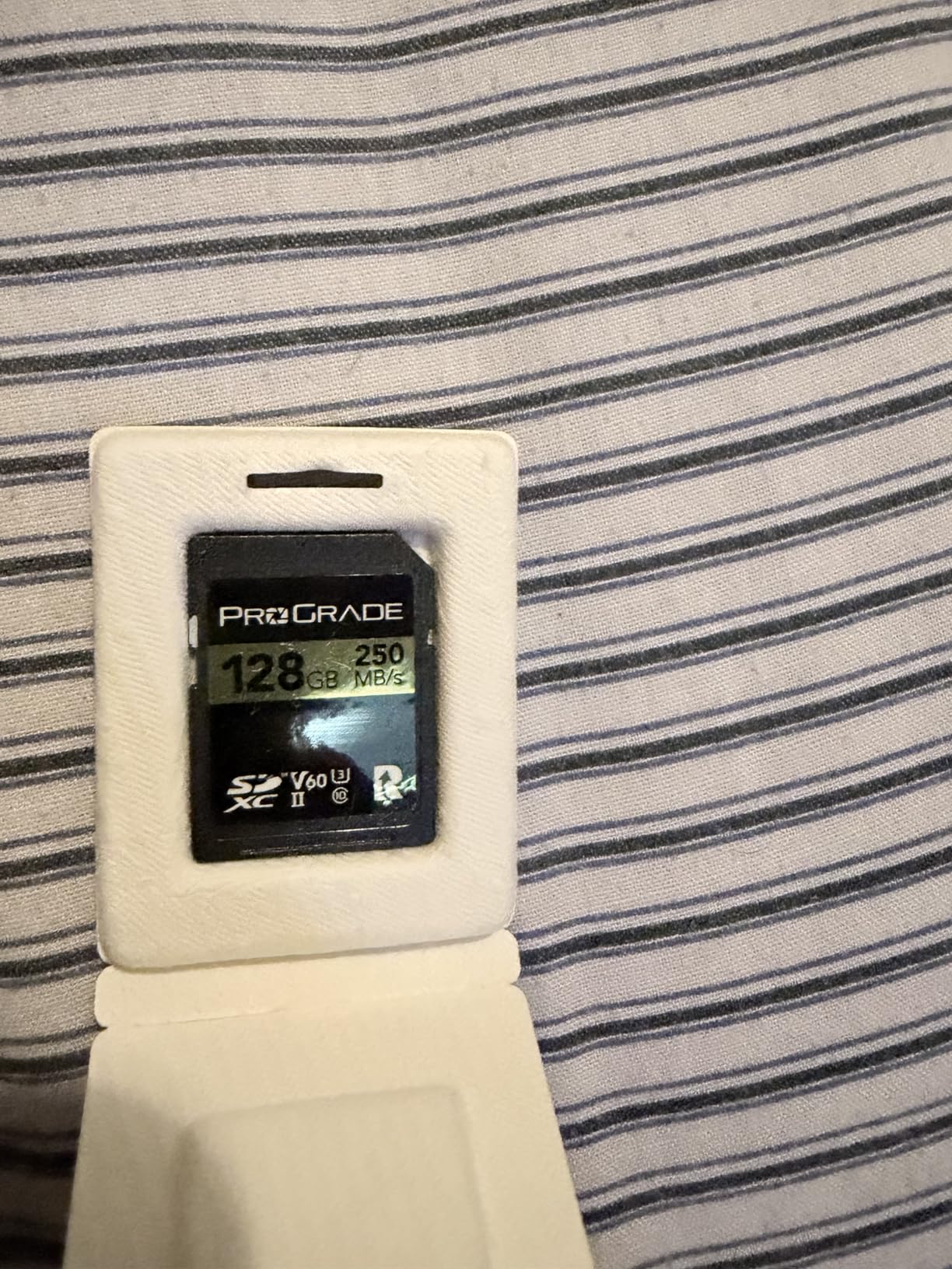 ProGrade Digital SDXC UHS-II V60 Gold Memory Card (128GB) | Read Speed Up To 250MB/S and Write Speed Up To 100MB/S customer photo 2