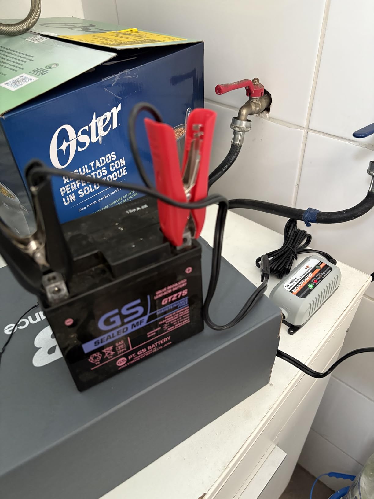 MOTOPOWER MP00205B 12V 1000mA Automatic Battery Charger, Battery Maintainer, Trickle Charger, and Battery Desulfator with Timer Protection - Grey customer photo 2