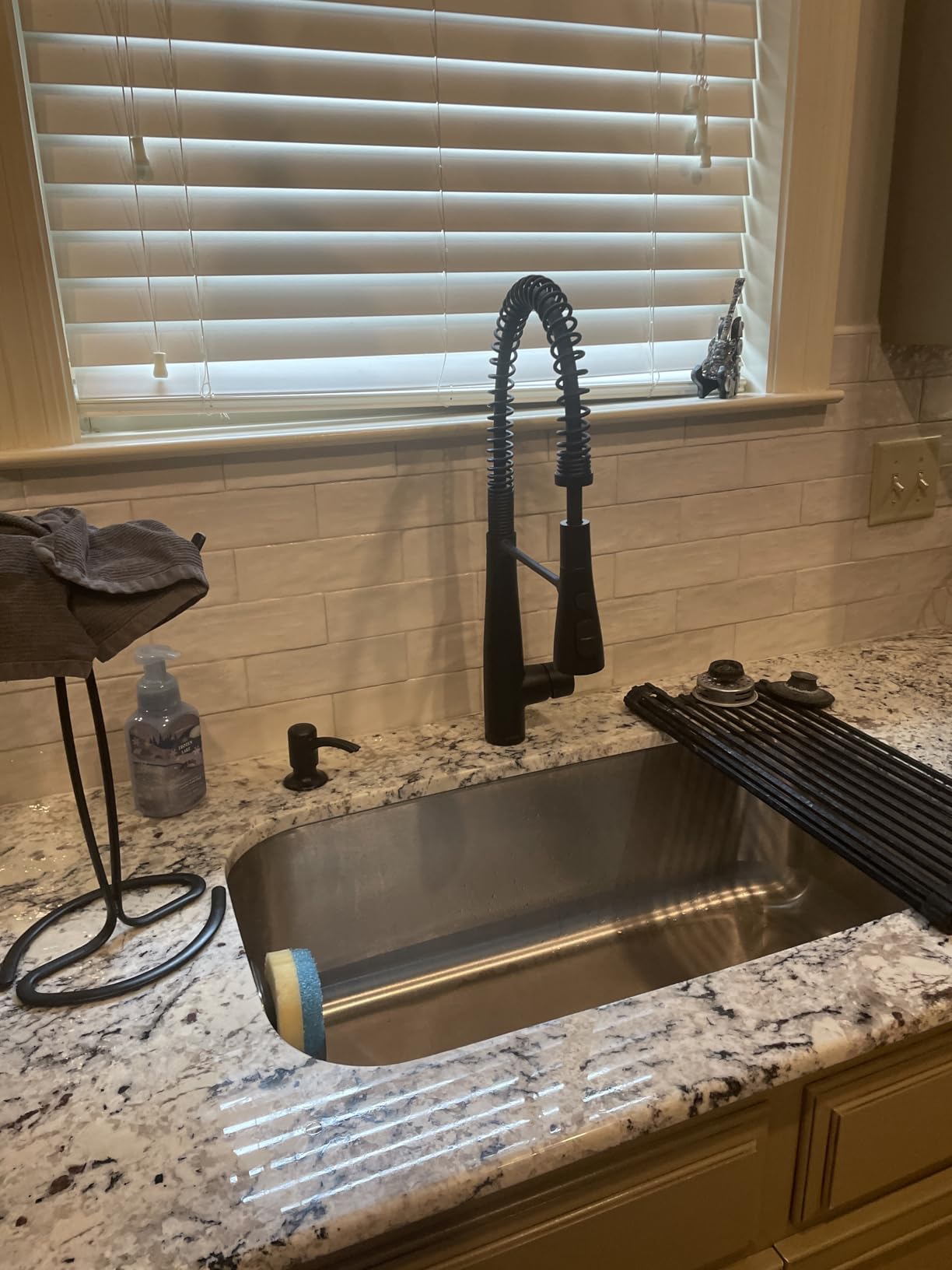 KOHLER K-R22745-SD-VS Semi-Professional Kitchen Sink Faucets with Soap Dispenser, Commercial Kitchen Faucets with Pull Down Sprayer, Vibrant Stainless customer photo 2