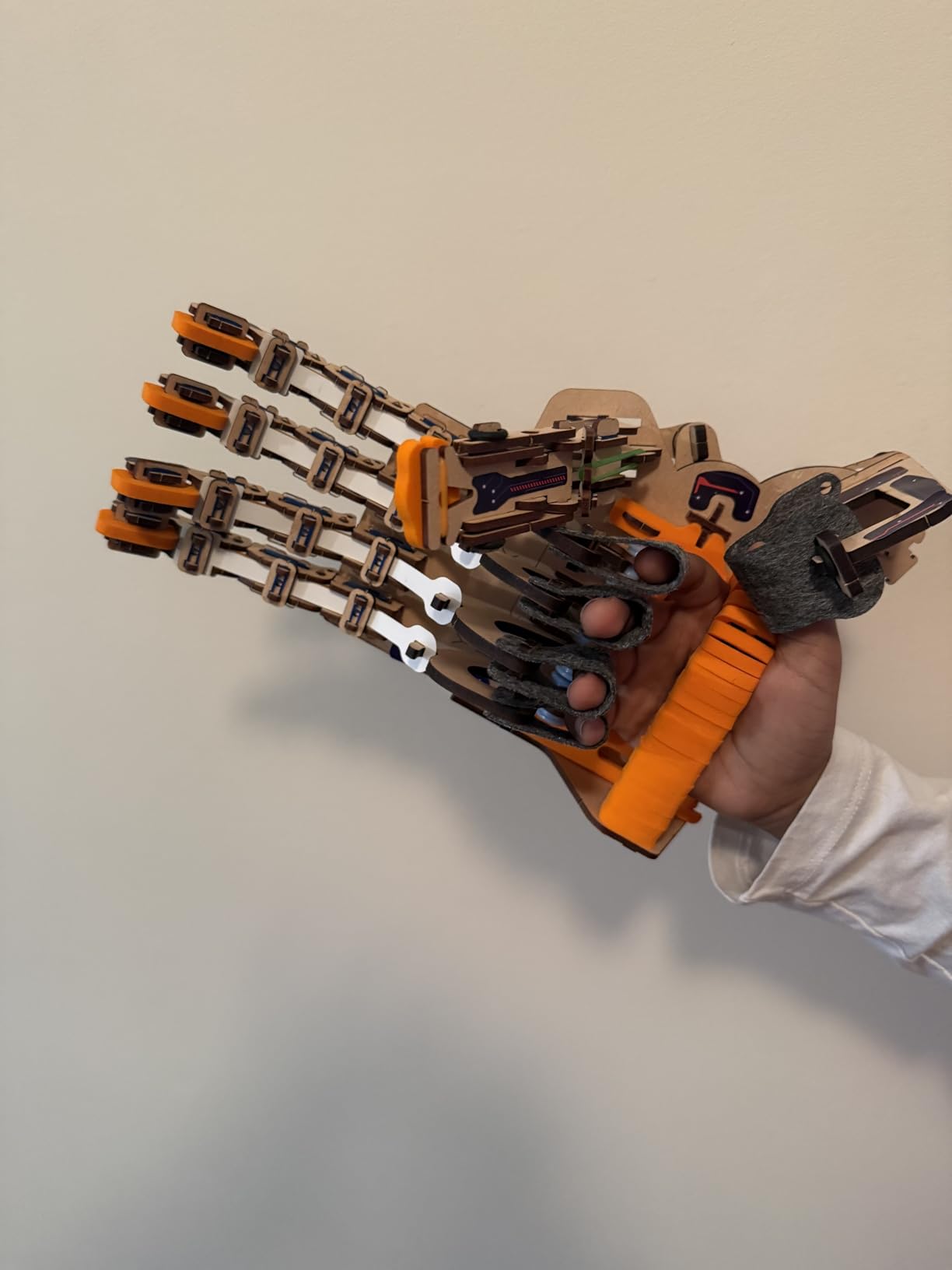 Smartivity Robotic Mechanical Hand STEM Toy for Kids 8-14 customer photo 1