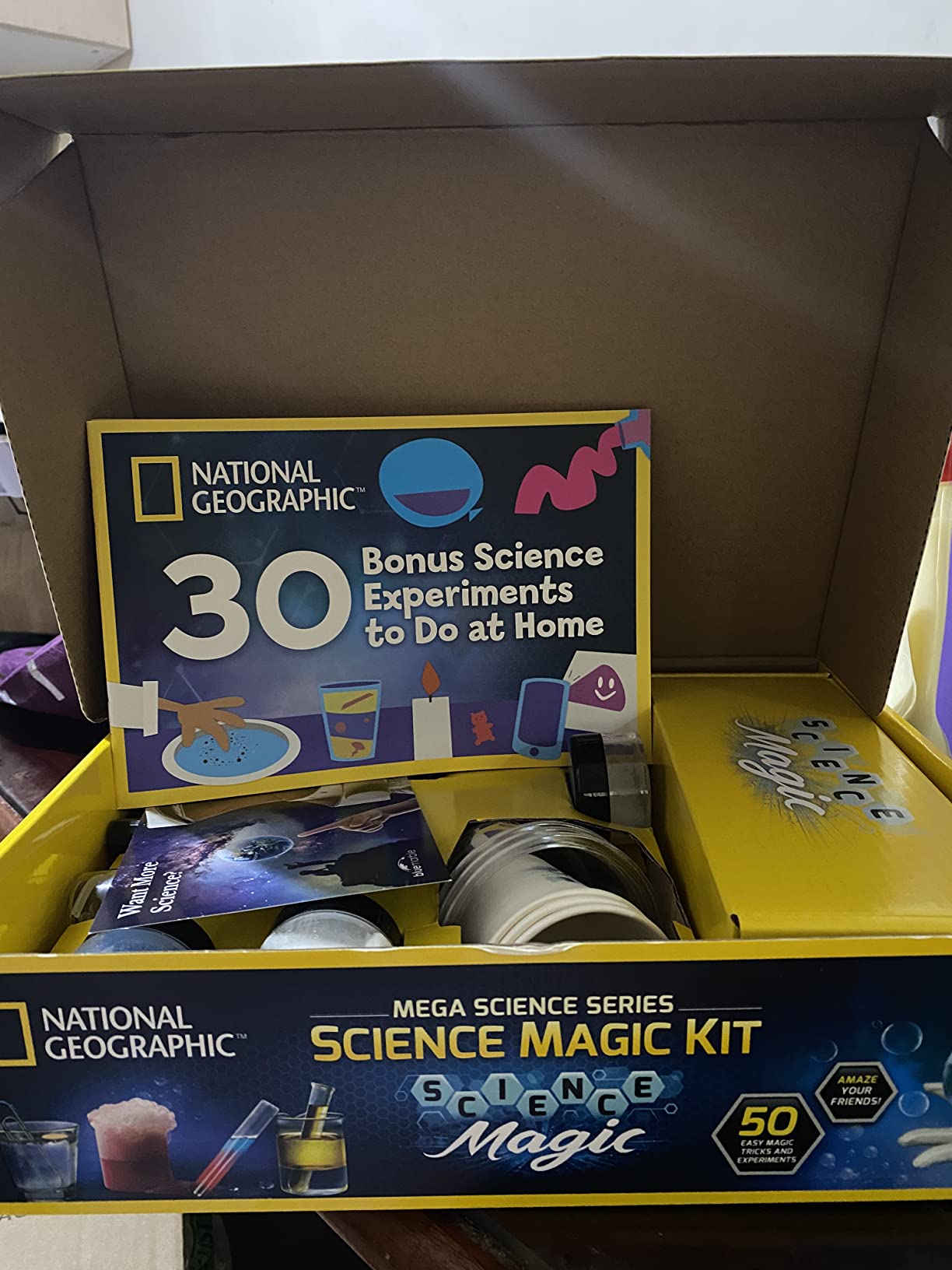 National Geographic Science Magic Kit with 100+ Experiments for Kids 8-12 customer photo 1