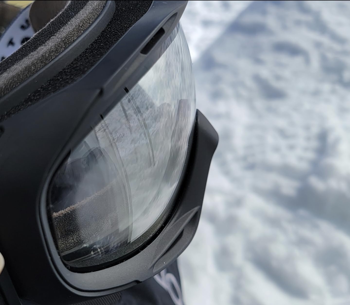 OutdoorMaster OTG Ski Goggles, Snowboard Goggles for Men, Women & Youth | Over Glasses Ski Goggles with Anti-fog UV400 Protection, Helmet Compatibility, and a Soft TPU Frame for Snow Sports. customer photo 1