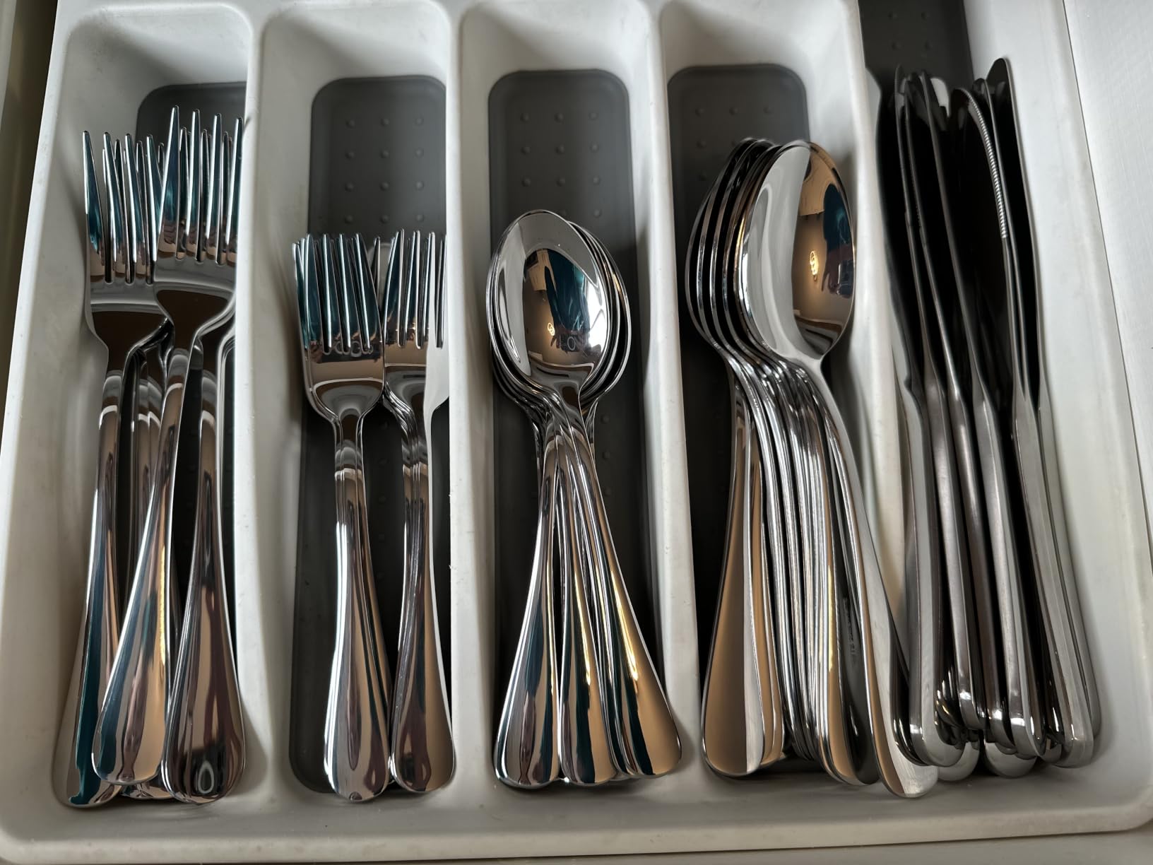 Silverware Set for 8, 40 Piece Stainless Steel Flatware Utensil Cutlery Set | Heavy Duty Steak Knife Fork and Spoon, Dishwasher Safe, Gift Package for Wedding Housewarming customer photo 2