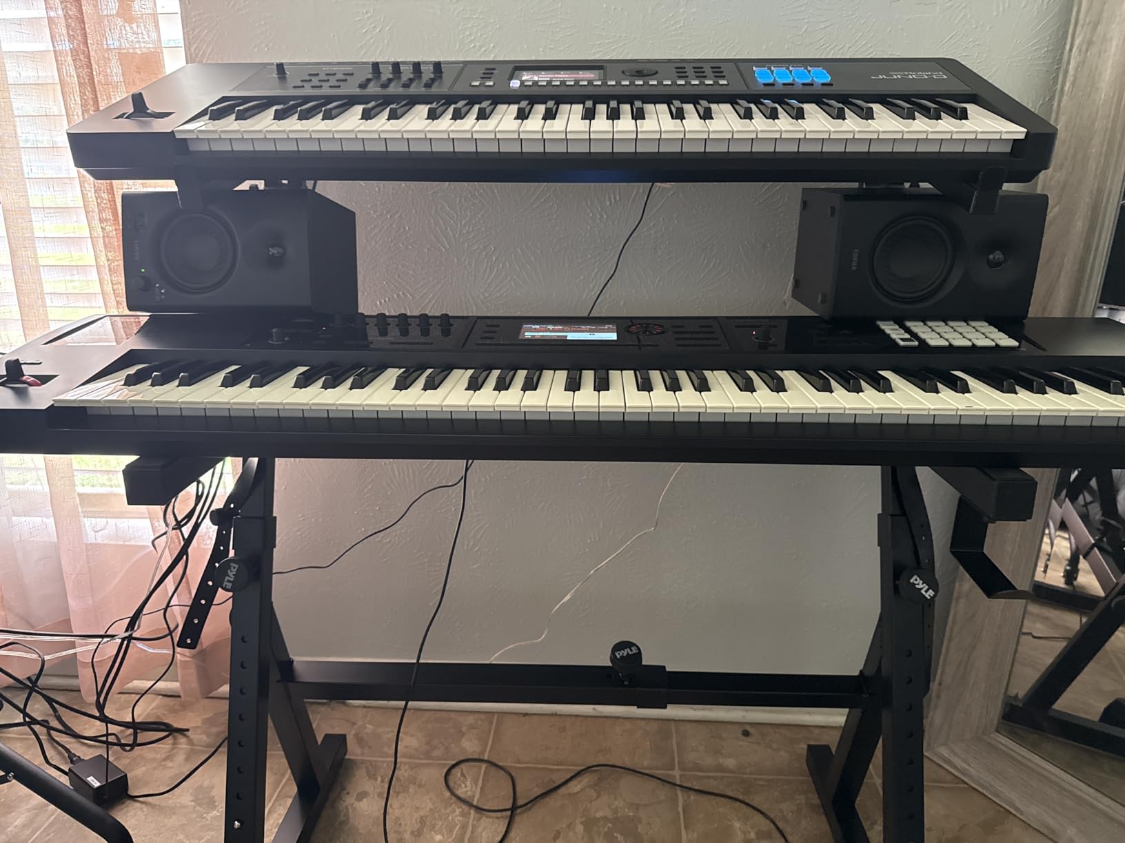 PYLE Heavy-Duty Multi-Functional Music Stand - Z Style & Portable, 2nd Tier, Height & with Adjustment, Digital Keyboard Stand, Rack Case w/Ergonomic Design, for Home Studio etc. - Pyle PKST2TZ, black customer photo 2