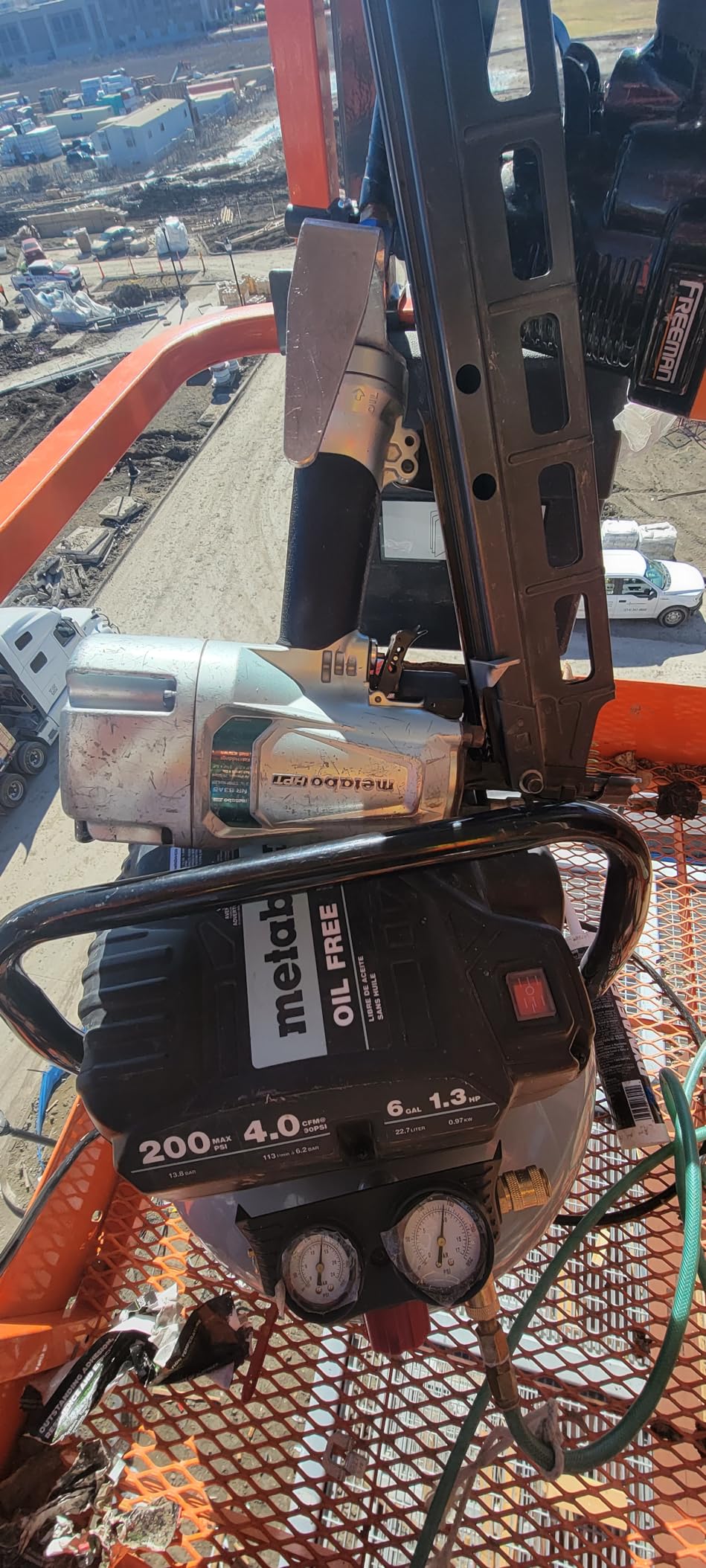 Metabo HPT Portable Pancake Air Compressor, 6 Gallon 200 PSI (EC914S) customer photo 1