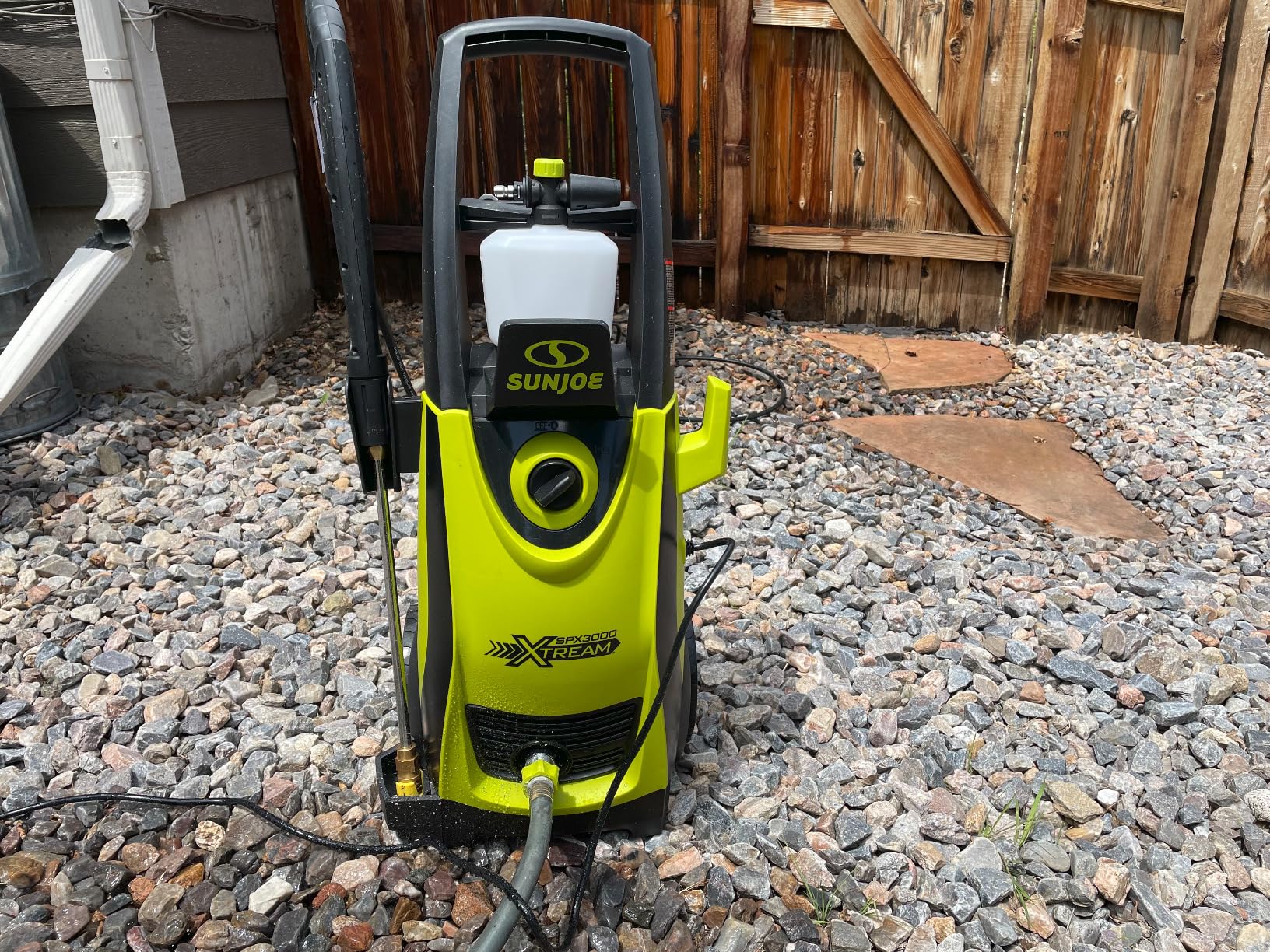 Sun Joe SPX3000-XT1 XTREAM 2,200 PSI Pressure Washer with 14.9A Motor, 4 Quick-Connect Nozzles, High-Pressure Hose, Garden Hose Adapter, and 35-Foot Power Cord customer photo 1