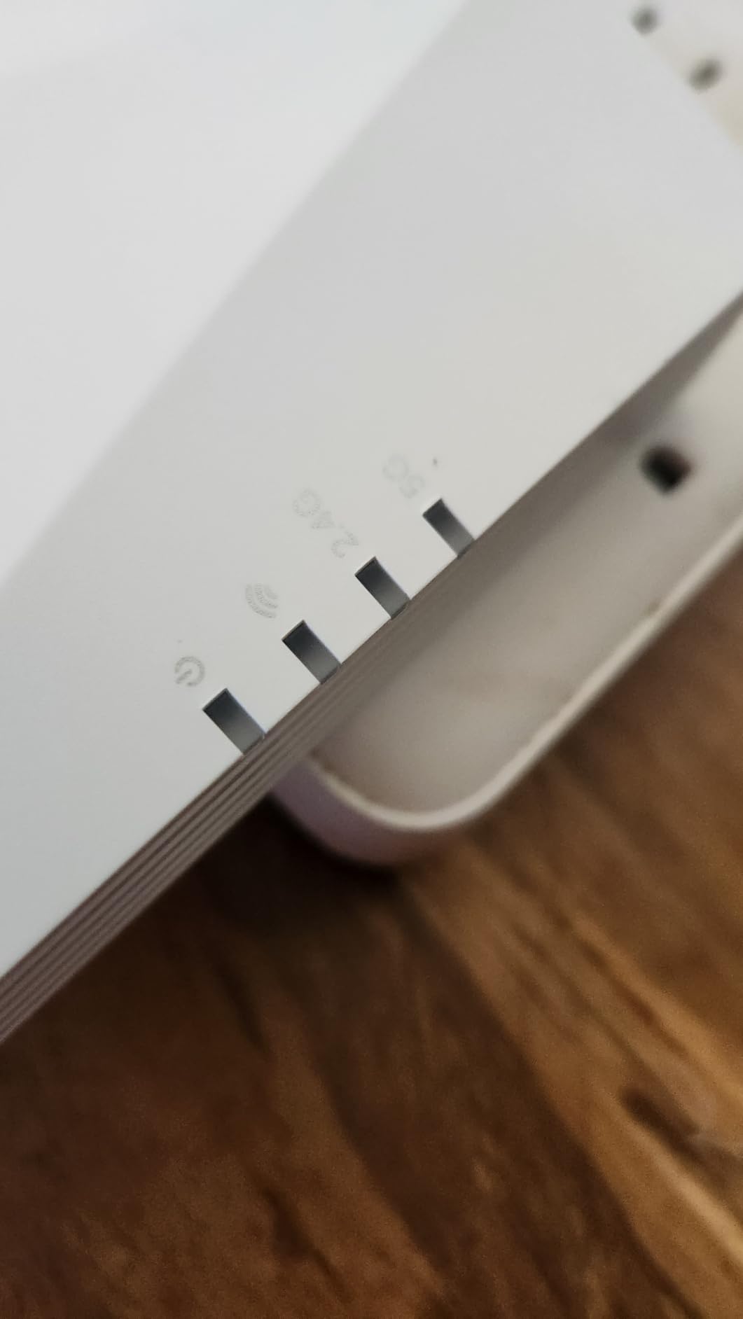 TP-Link AC1900 WiFi Range Extender RE550 | Dual-Band Wireless Repeater Amplifier w/Gigabit Ethernet Port | Up to 2200 Sq. Ft., 32 Devices | EasyMesh Compatible customer photo 2