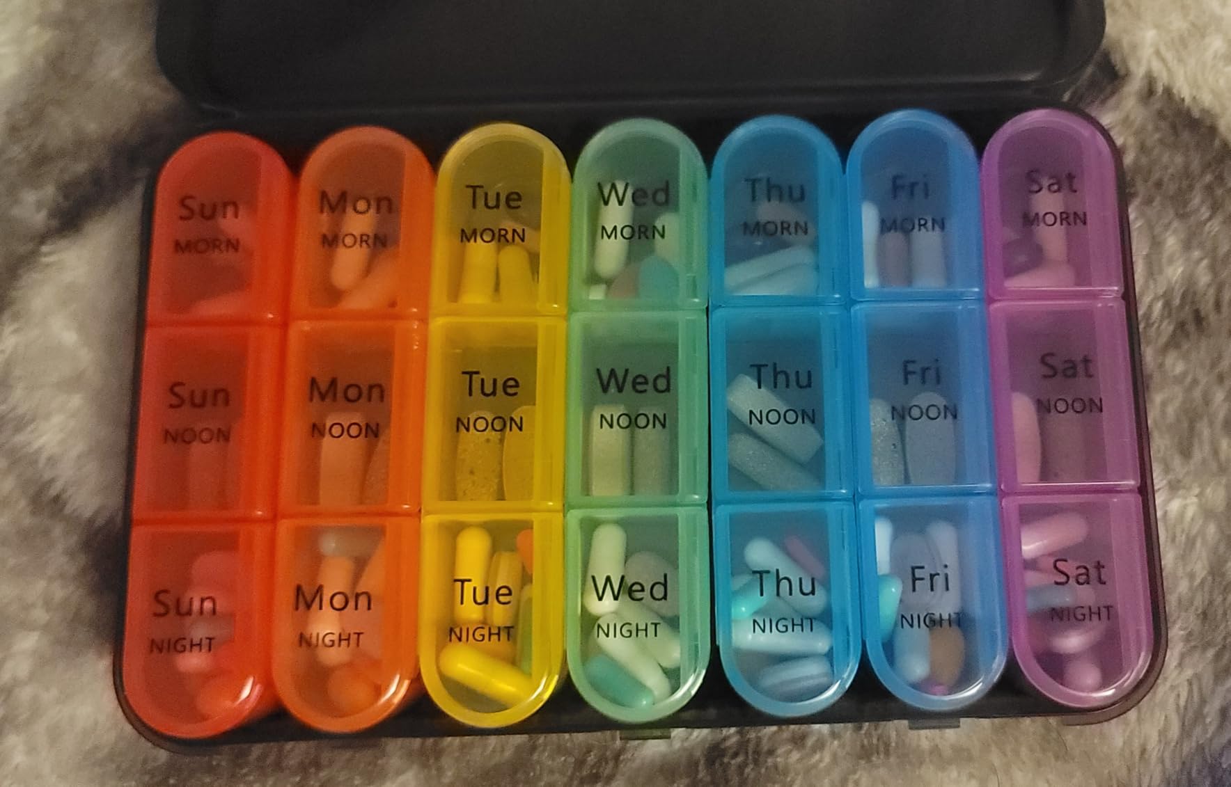 Daviky Pill Organizer 3 Times a Day, Pill Box 7 Day, Weekly Travel Case | Easy to Open and Use, Large Removable Daily Container, Durable & Portable, Medicine Organizer to Hold Vitamin and Medication customer photo 2