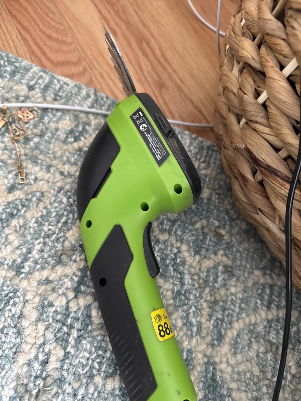 WORKPRO 7.2V Cordless Grass Shear & Shrubbery Trimmer customer photo 2