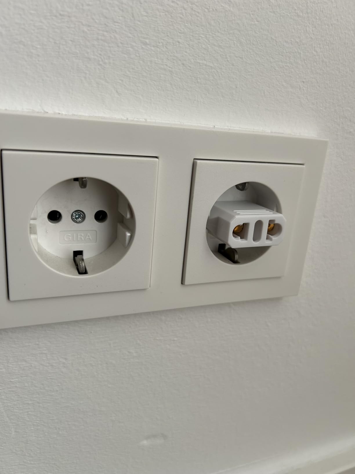 6 Pack US to Europe Plug Adapter - Type C European Travel Adapter, Wall Plug Power Converter for Europe (White) customer photo 2