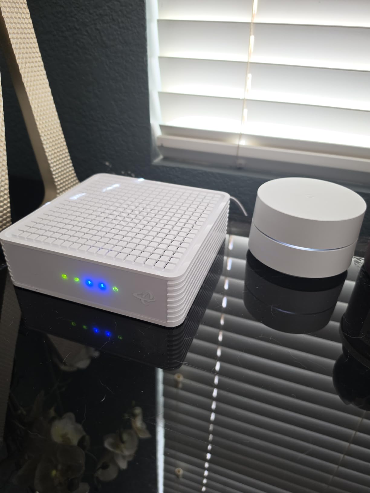 Hitron CODA DOCSIS 3.1 - Cable Internet ONLY (NOT Compatible with Fiber/DSL) | Up to 1 Gbps Cable Modem | Requires WiFi Router | Xfinity, Spectrum, Cox Certified customer photo 2
