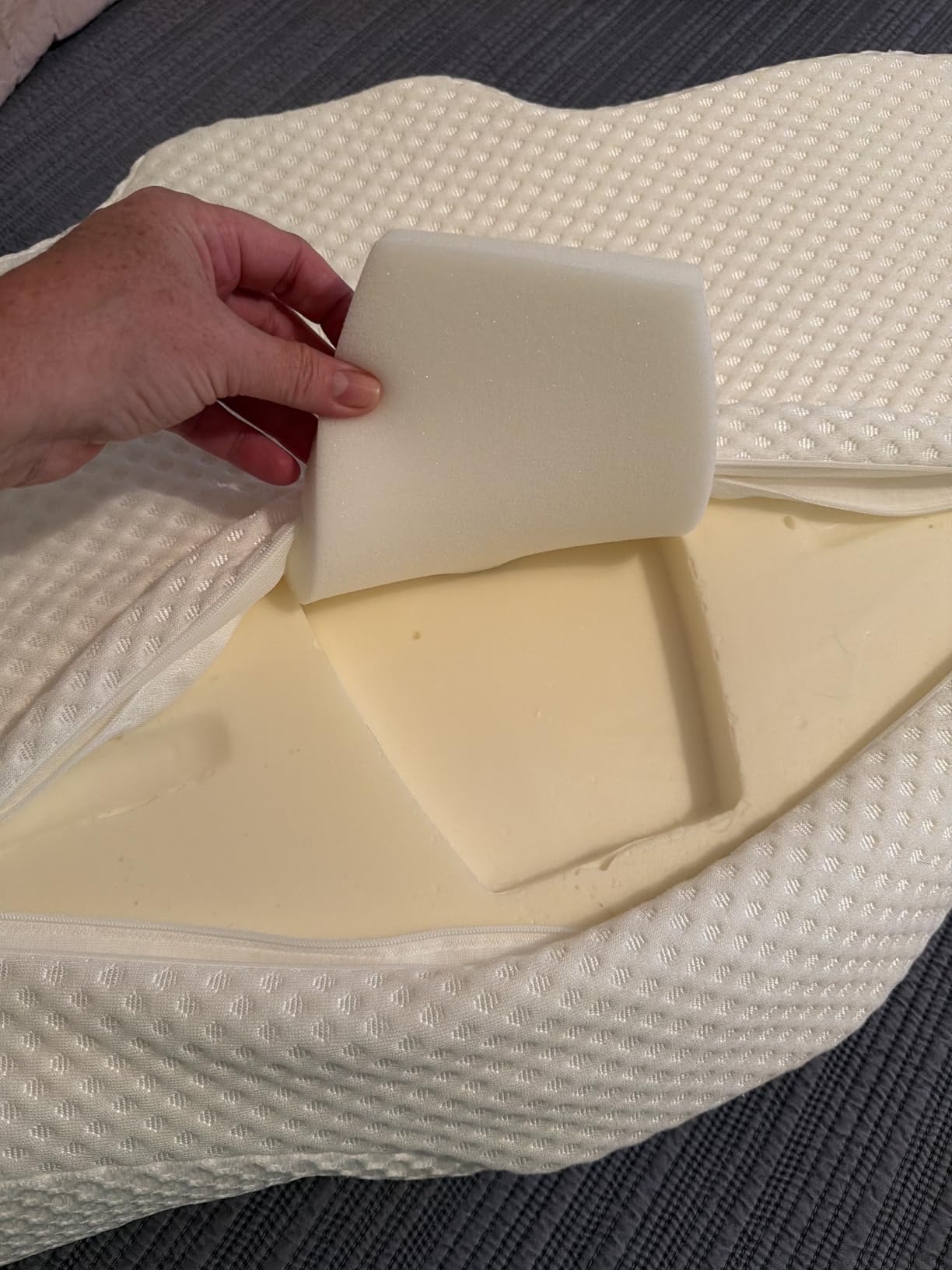 Osteo Cervical Pillow for Neck Pain Relief, Hollow Design Odorless Memory Foam Pillows with Cooling Case, Adjustable Orthopedic Bed Pillow for Sleeping, Support for Side Back Sleepers customer photo 2