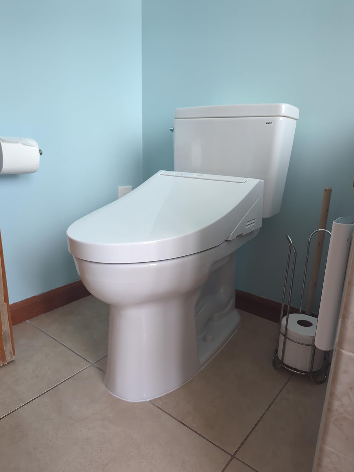 TOTO Drake Two-Piece Elongated 1.6 GPF Universal Height TORNADO FLUSH Toilet with CEFIONTECT, Cotton White - CST776CSFG#01 customer photo 1