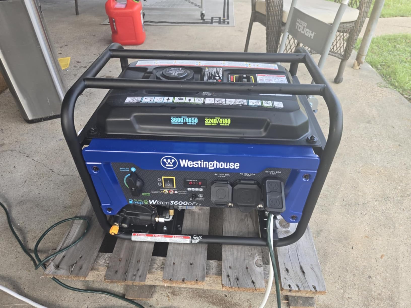 Westinghouse 4650 Peak Watt Dual Fuel Portable Generator, RV Ready 30A Outlet, Gas & Propane Powered, CO Sensor customer photo 2