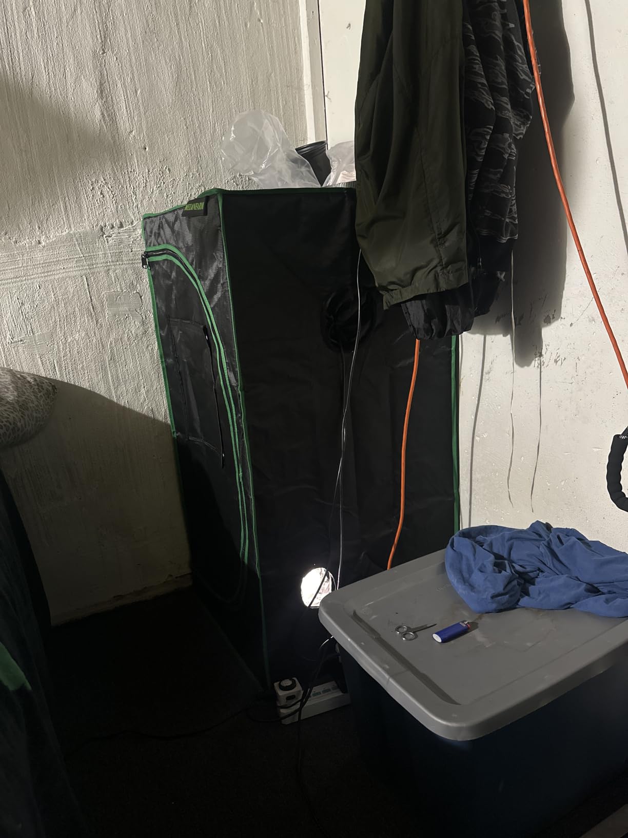 2x2 Grow Tent, 24