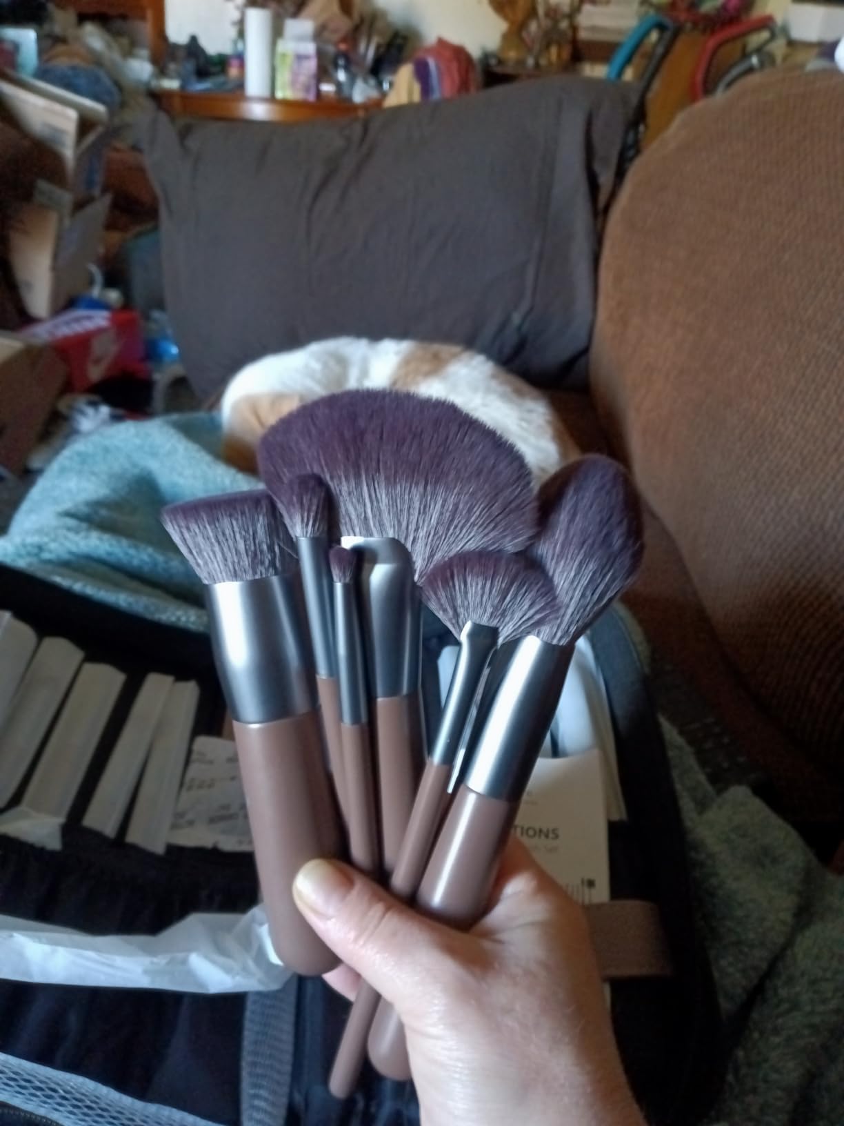 DUcare 22Pcs Makeup Brush Set PRO Makeup Brushes Professional with Bag Premium Synthetic Kabuki Foundation Blending Brush Face Powder Blush Concealers Eye Shadows customer photo 2