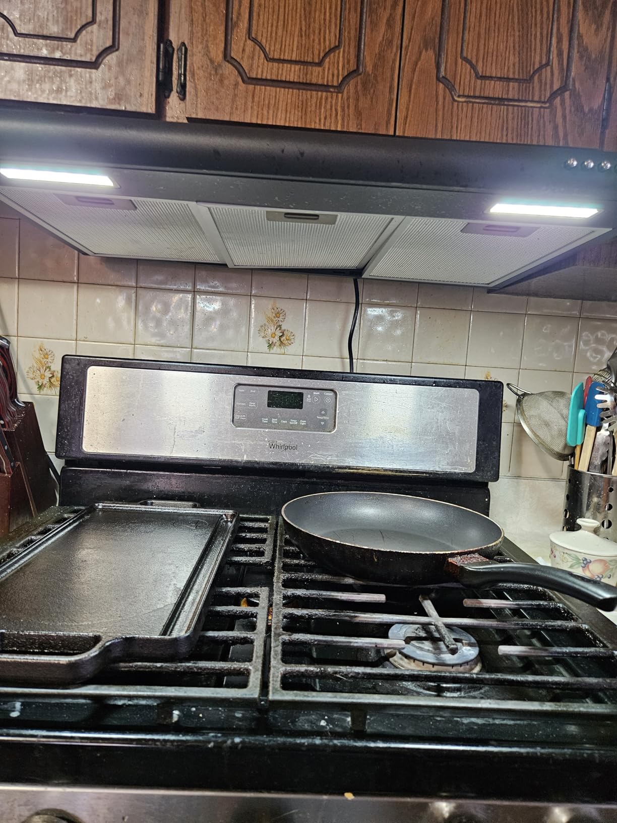 CIARRA Range Hood 30 Inch Under Cabinet Ductless Stainless Steel | Ducted and Ductless Convertible Vent Hood, 3 Speed Exhaust Fan customer photo 2