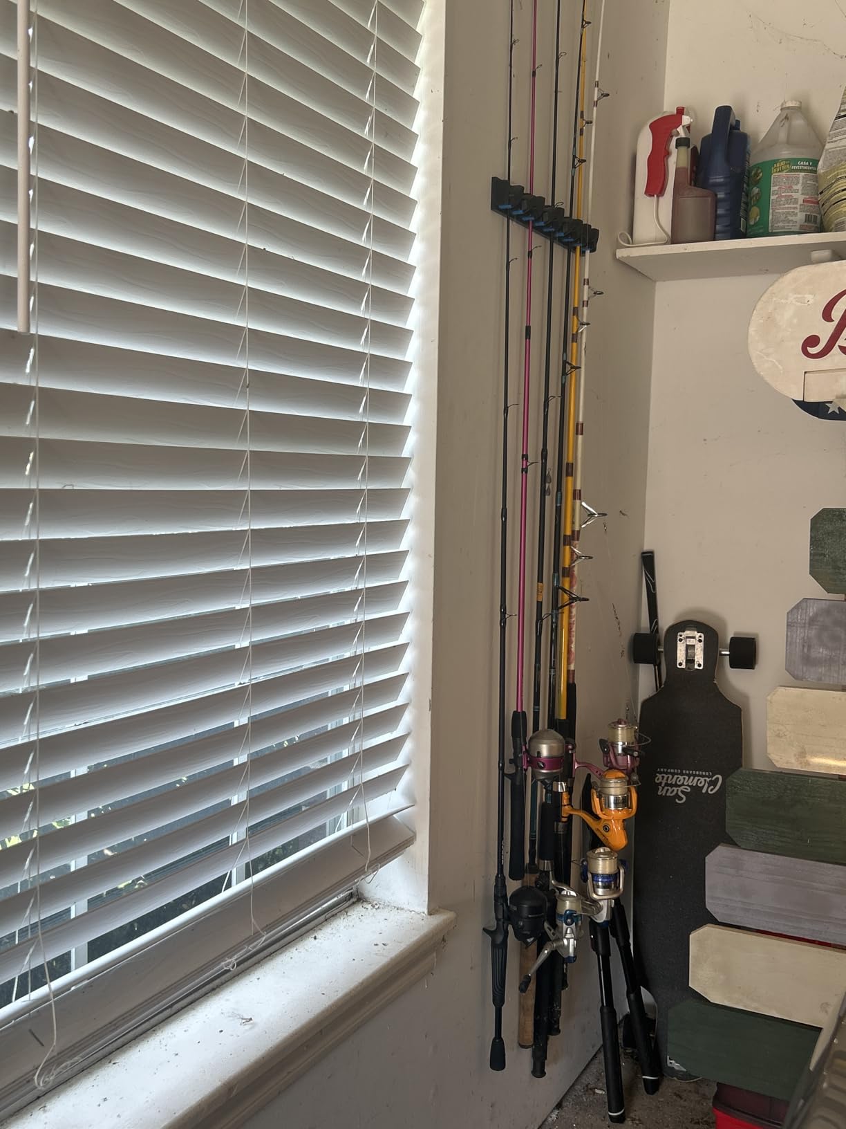 PLUSINNO Vertical Fishing Rod Holder, Wall Mounted Fishing Rod Rack, Fishing Pole Holder Holds Up to 9 Rods or Combos, Fishing Rod Holders for Garage, Fishing Gear and Gifts for Men customer photo 1